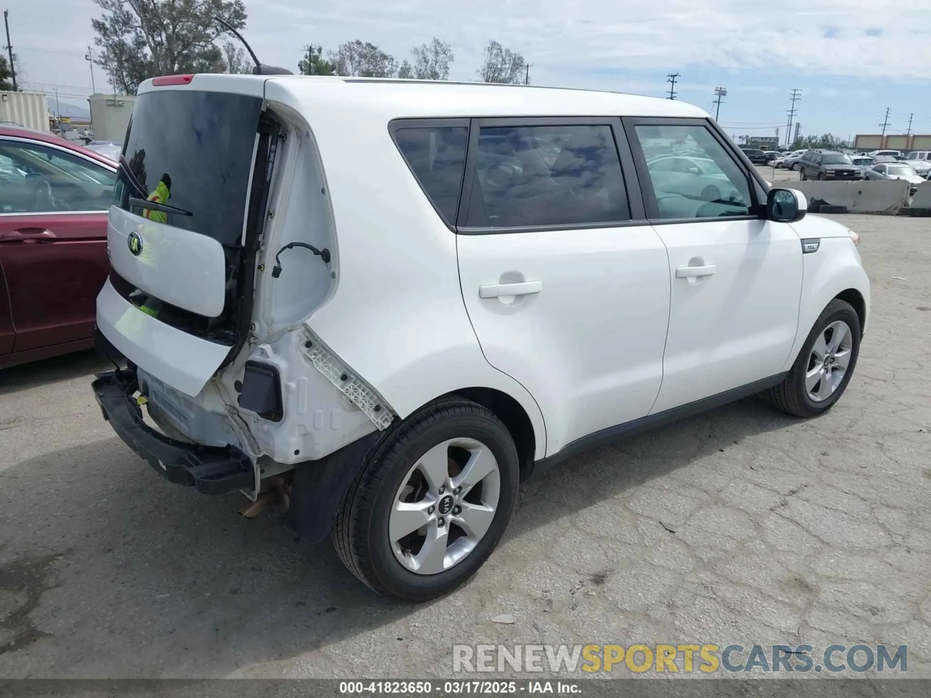 4 Photograph of a damaged car KNDJN2A23K7026104 KIA SOUL 2019