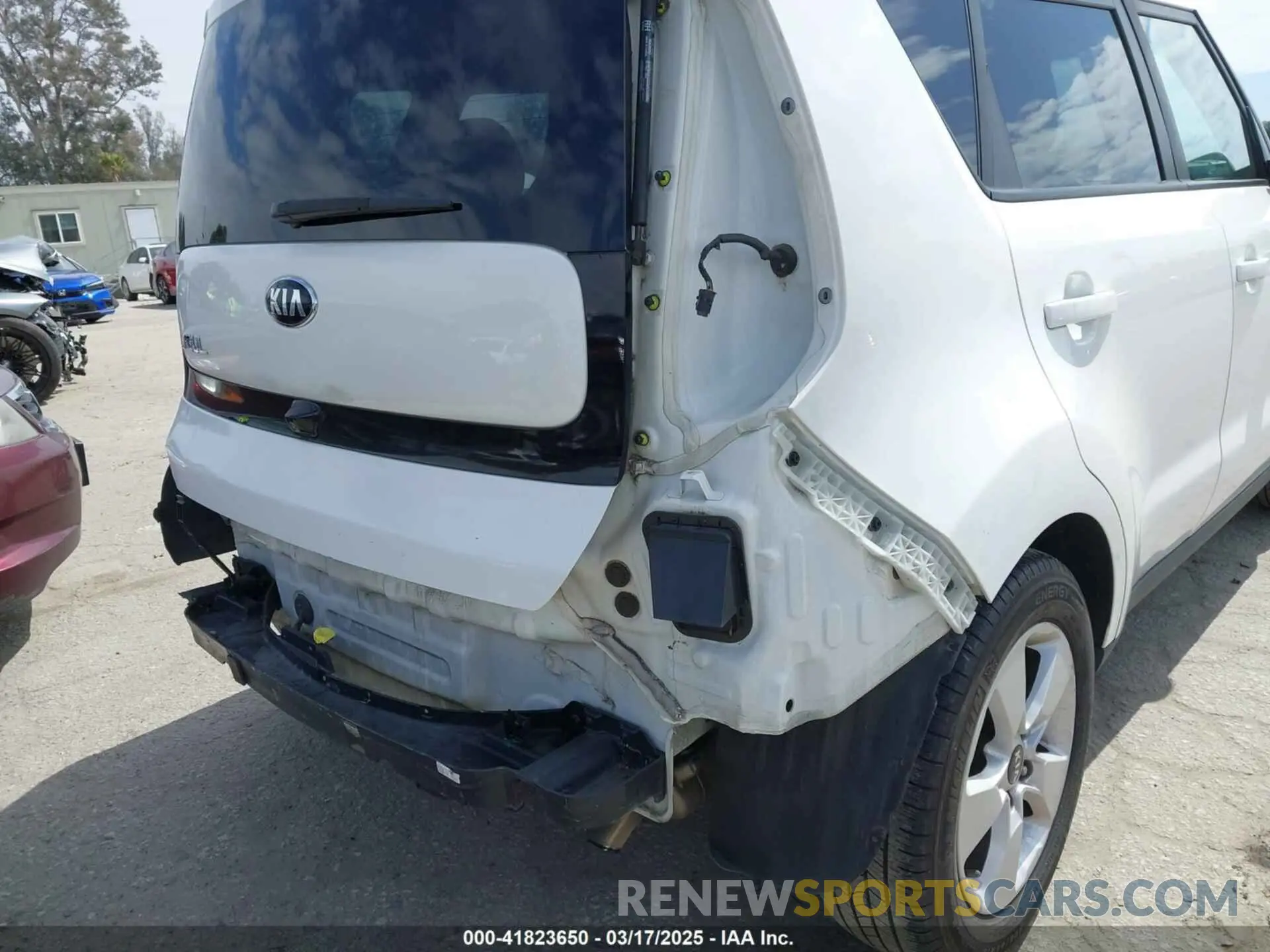 6 Photograph of a damaged car KNDJN2A23K7026104 KIA SOUL 2019