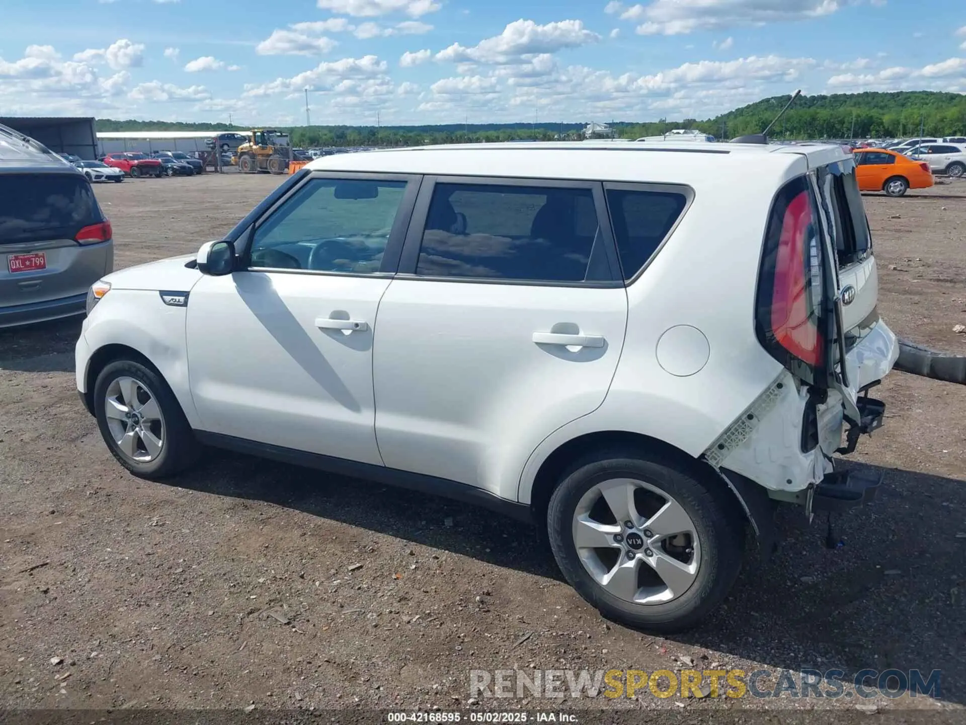 15 Photograph of a damaged car KNDJN2A23K7641932 KIA SOUL 2019