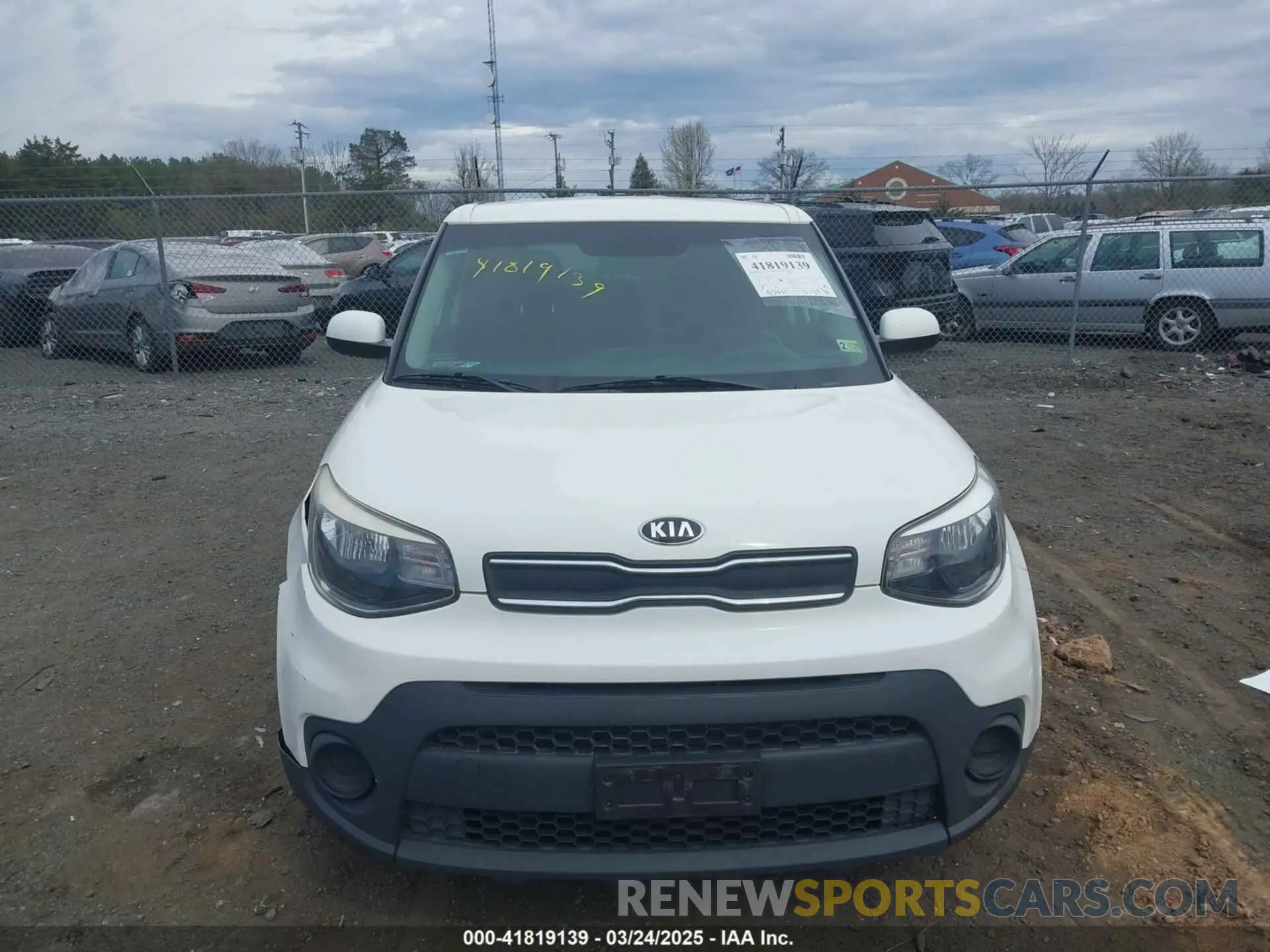 12 Photograph of a damaged car KNDJN2A23K7685980 KIA SOUL 2019