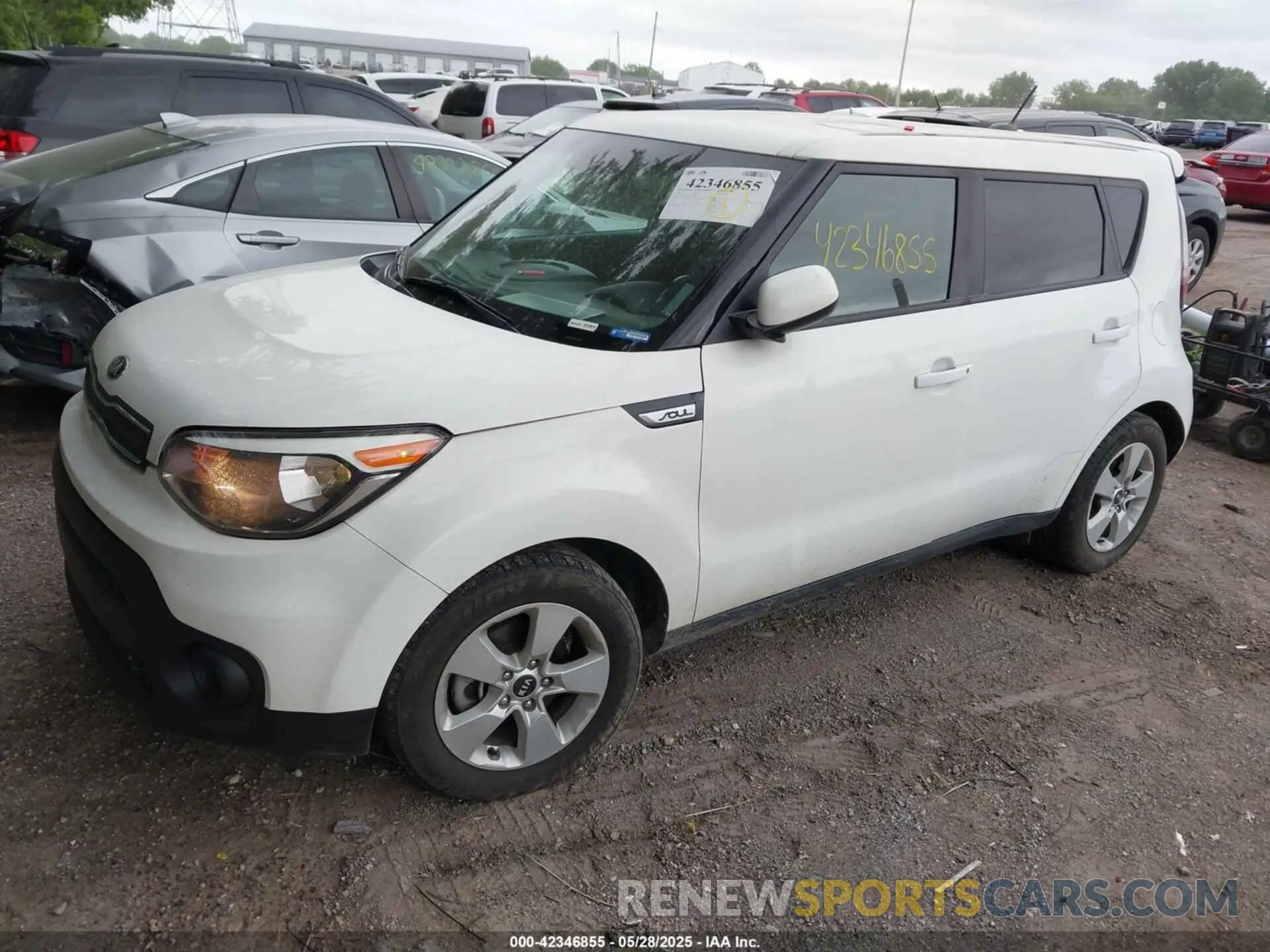 2 Photograph of a damaged car KNDJN2A23K7687552 KIA SOUL 2019