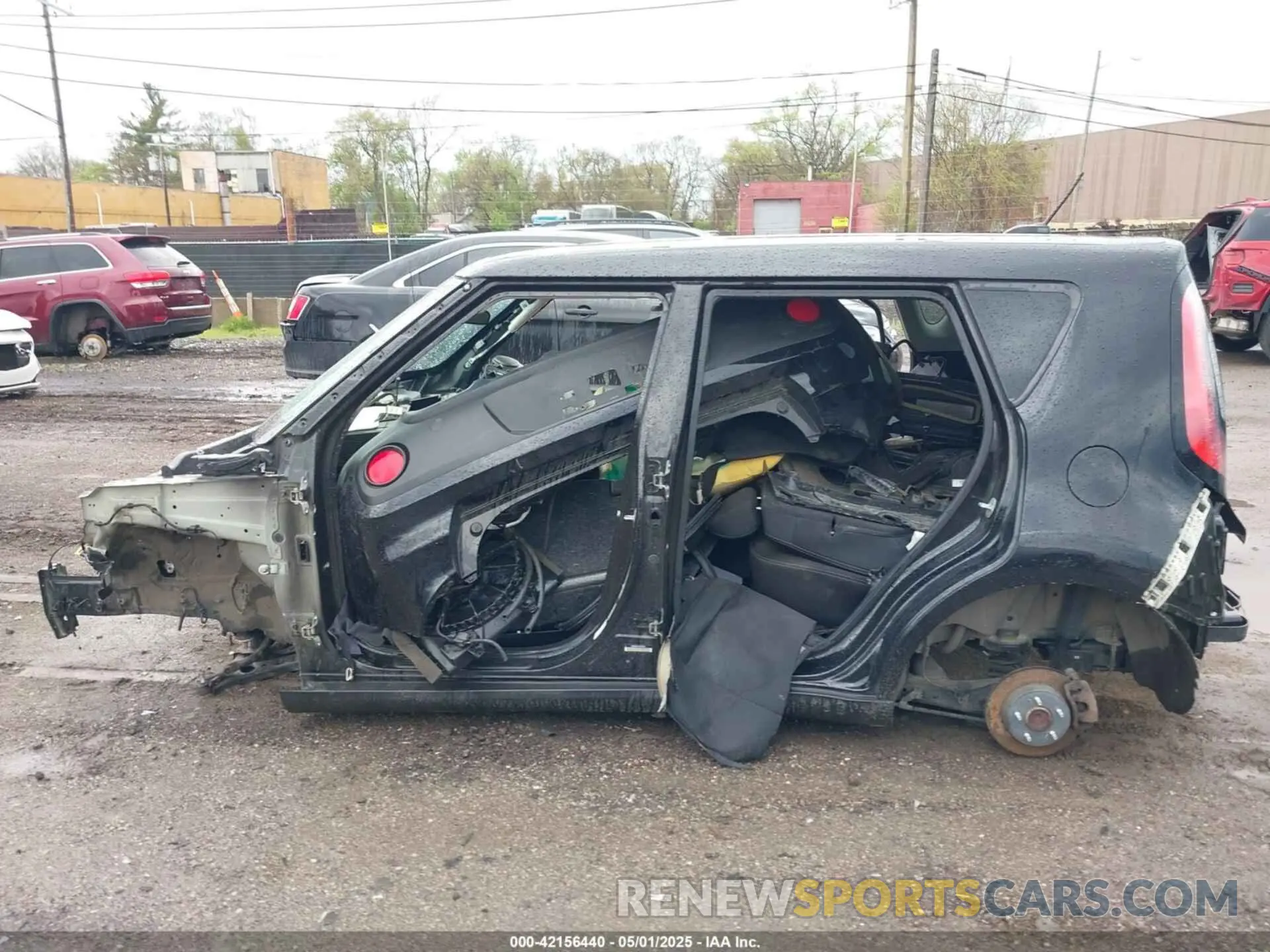 13 Photograph of a damaged car KNDJN2A23K7919051 KIA SOUL 2019