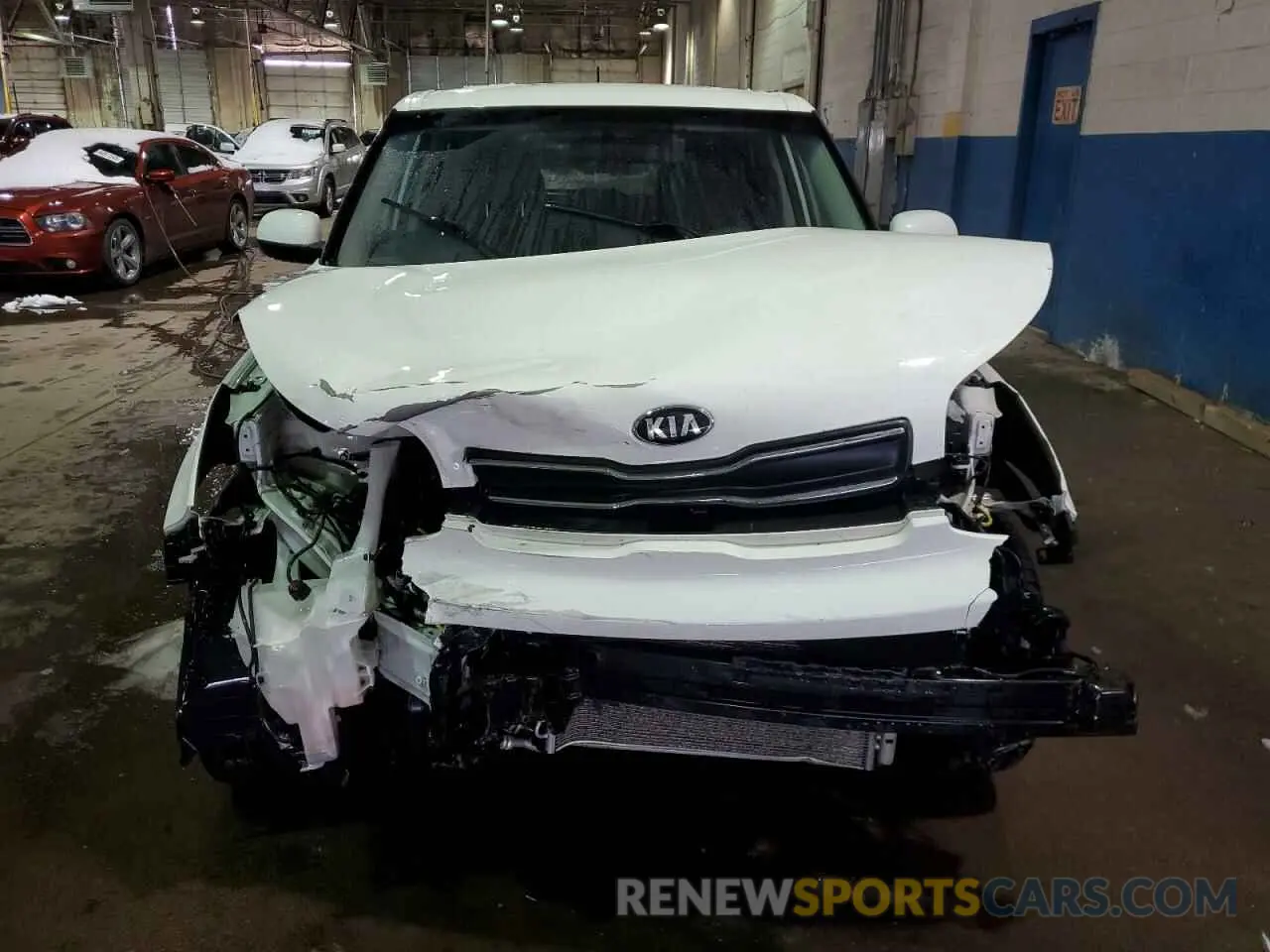 5 Photograph of a damaged car KNDJN2A24K7012521 KIA SOUL 2019