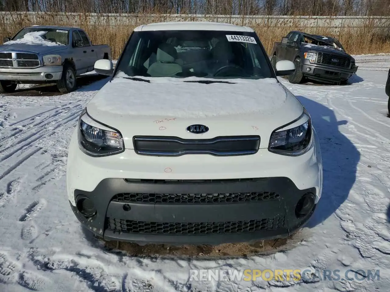 5 Photograph of a damaged car KNDJN2A24K7016374 KIA SOUL 2019