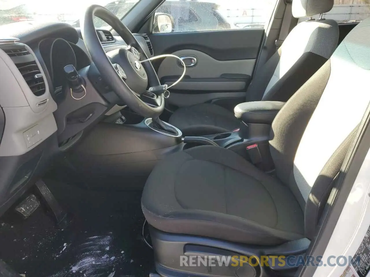 7 Photograph of a damaged car KNDJN2A24K7016374 KIA SOUL 2019