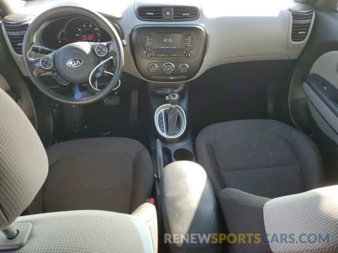 8 Photograph of a damaged car KNDJN2A24K7016374 KIA SOUL 2019