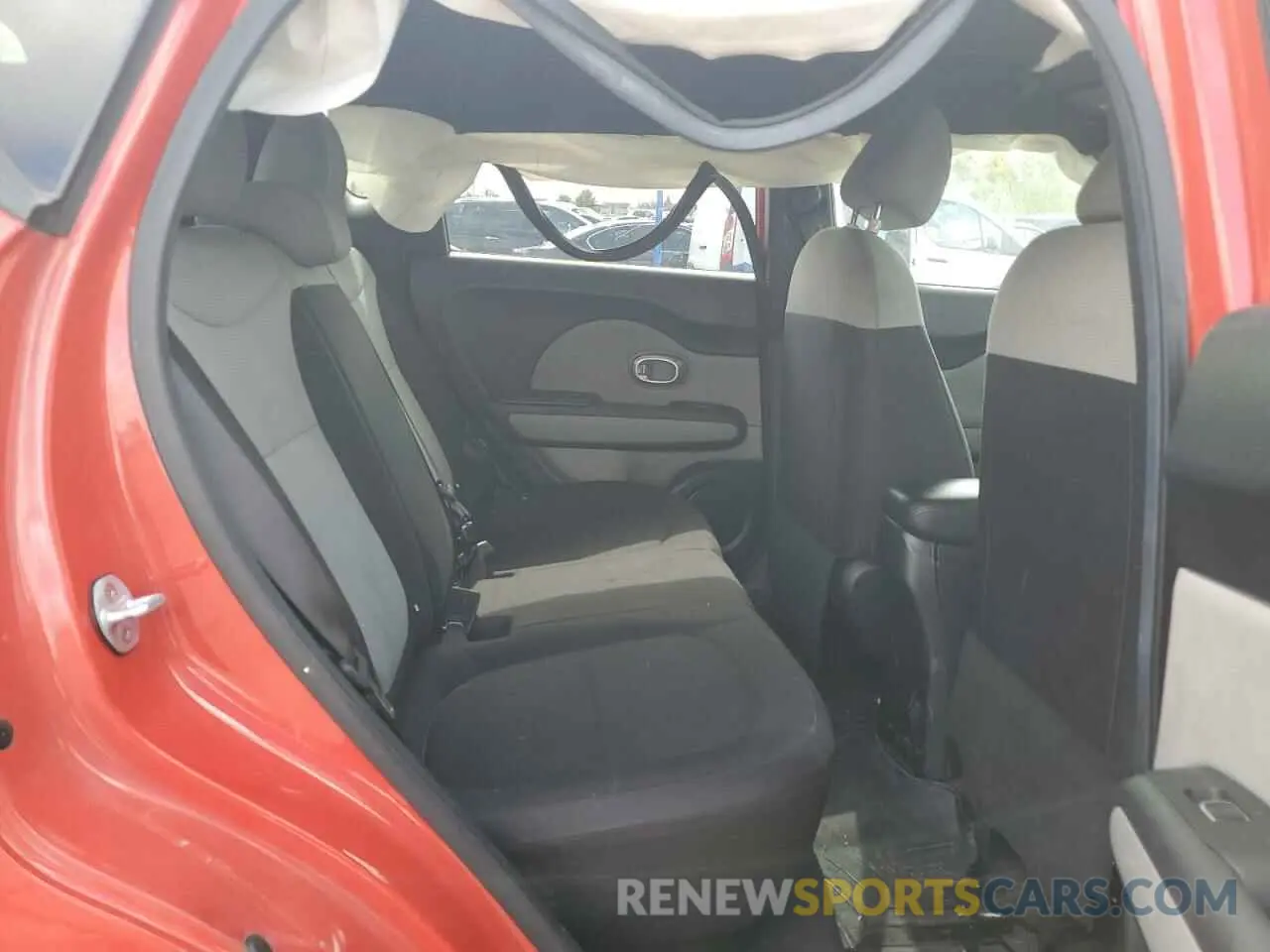 10 Photograph of a damaged car KNDJN2A24K7022160 KIA SOUL 2019