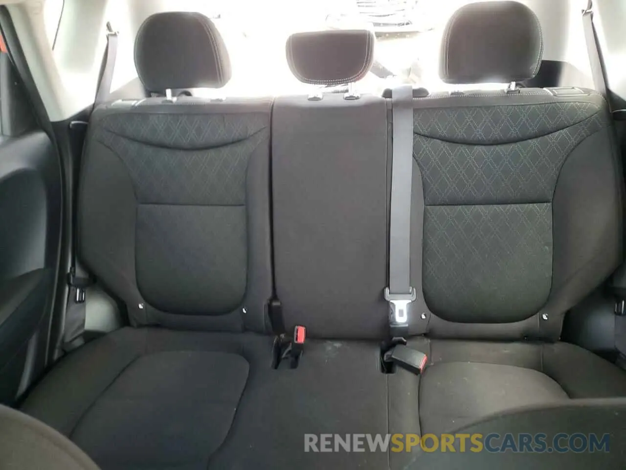 10 Photograph of a damaged car KNDJN2A24K7659145 KIA SOUL 2019
