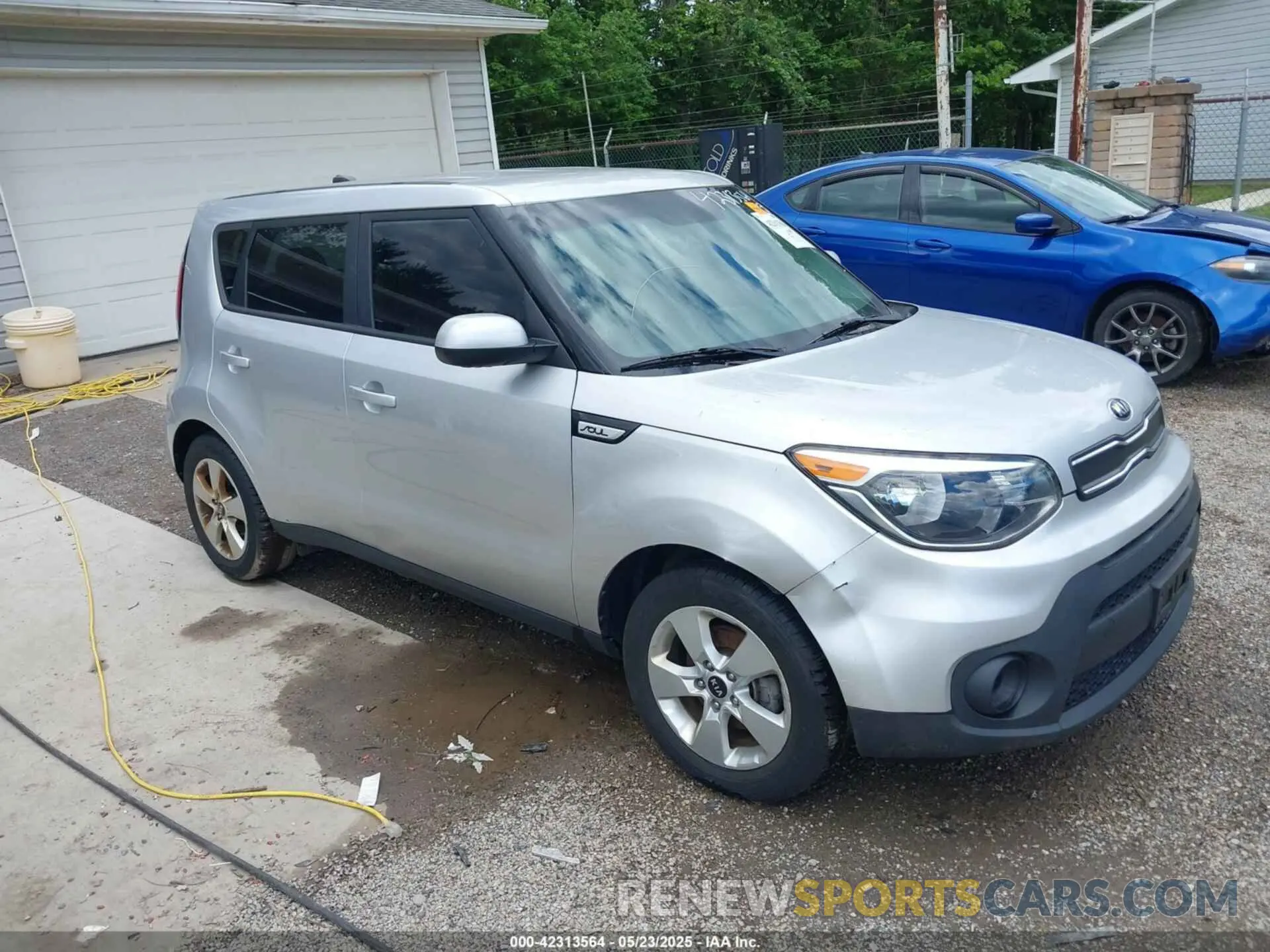 1 Photograph of a damaged car KNDJN2A24K7665575 KIA SOUL 2019