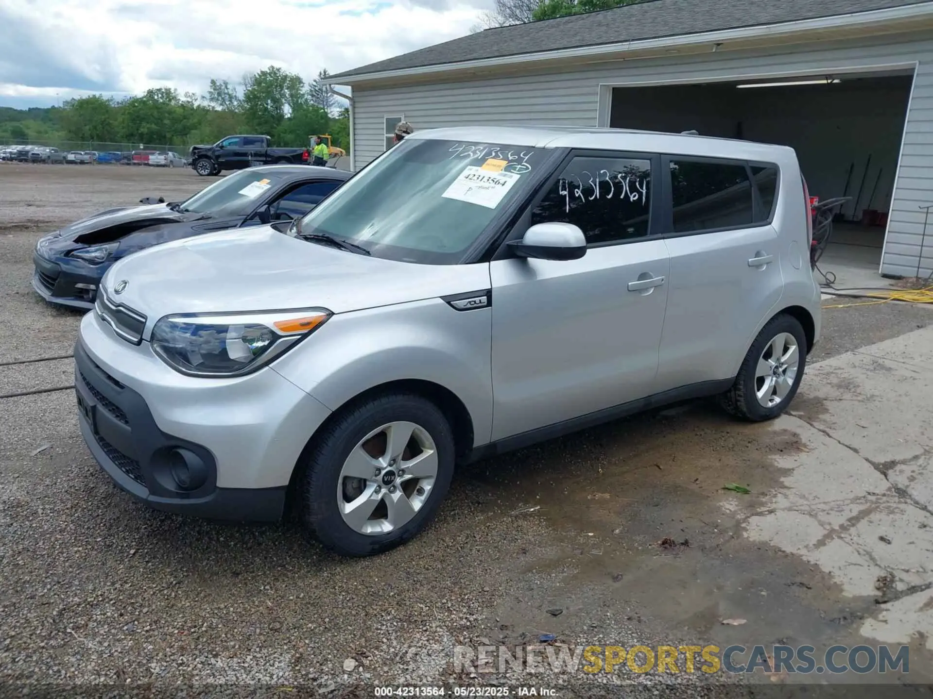 2 Photograph of a damaged car KNDJN2A24K7665575 KIA SOUL 2019