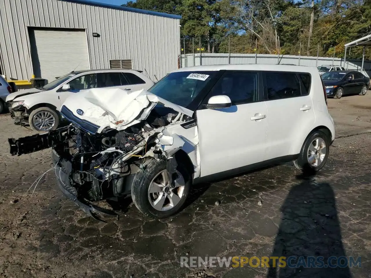 1 Photograph of a damaged car KNDJN2A24K7688340 KIA SOUL 2019