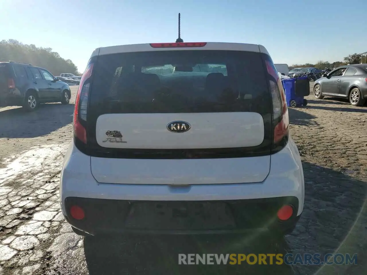 6 Photograph of a damaged car KNDJN2A24K7688340 KIA SOUL 2019