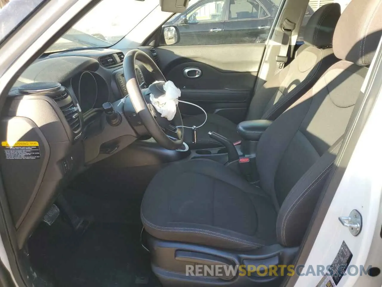 7 Photograph of a damaged car KNDJN2A24K7688340 KIA SOUL 2019