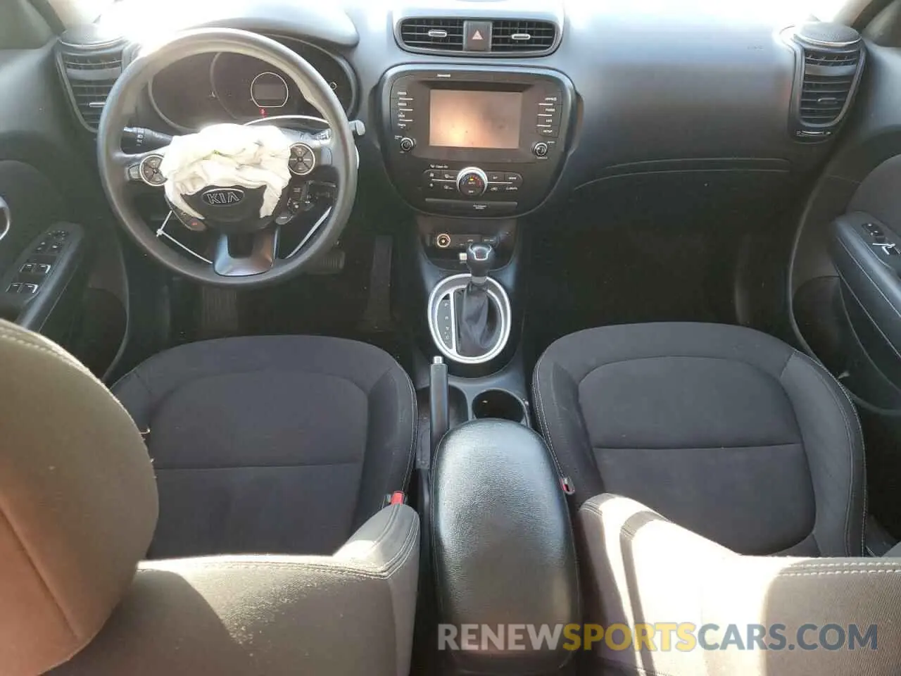 8 Photograph of a damaged car KNDJN2A24K7688340 KIA SOUL 2019