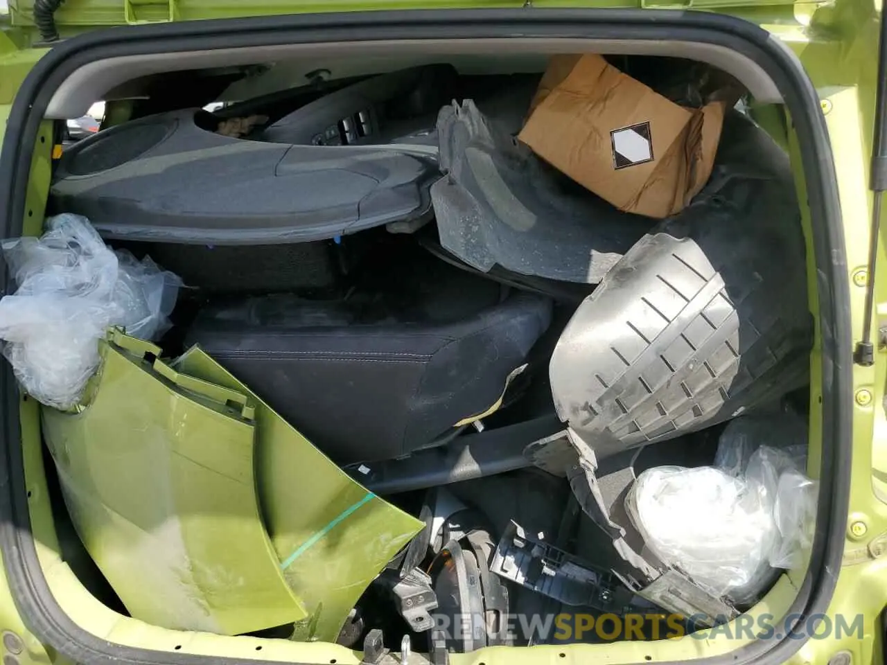 12 Photograph of a damaged car KNDJN2A24K7920774 KIA SOUL 2019