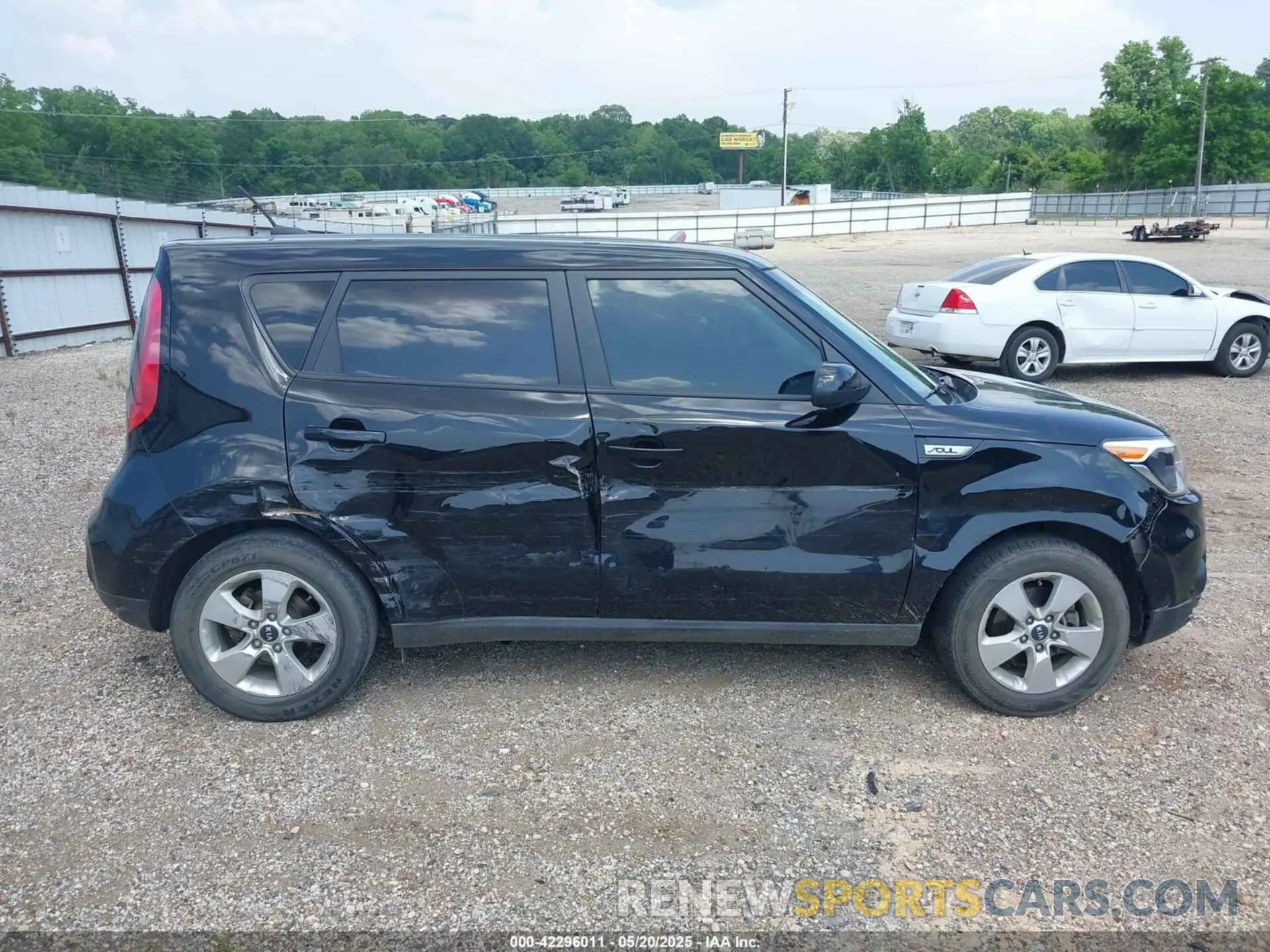 14 Photograph of a damaged car KNDJN2A24K7921343 KIA SOUL 2019