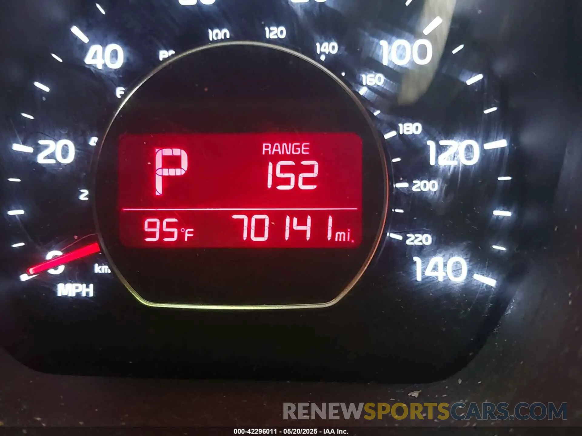 16 Photograph of a damaged car KNDJN2A24K7921343 KIA SOUL 2019