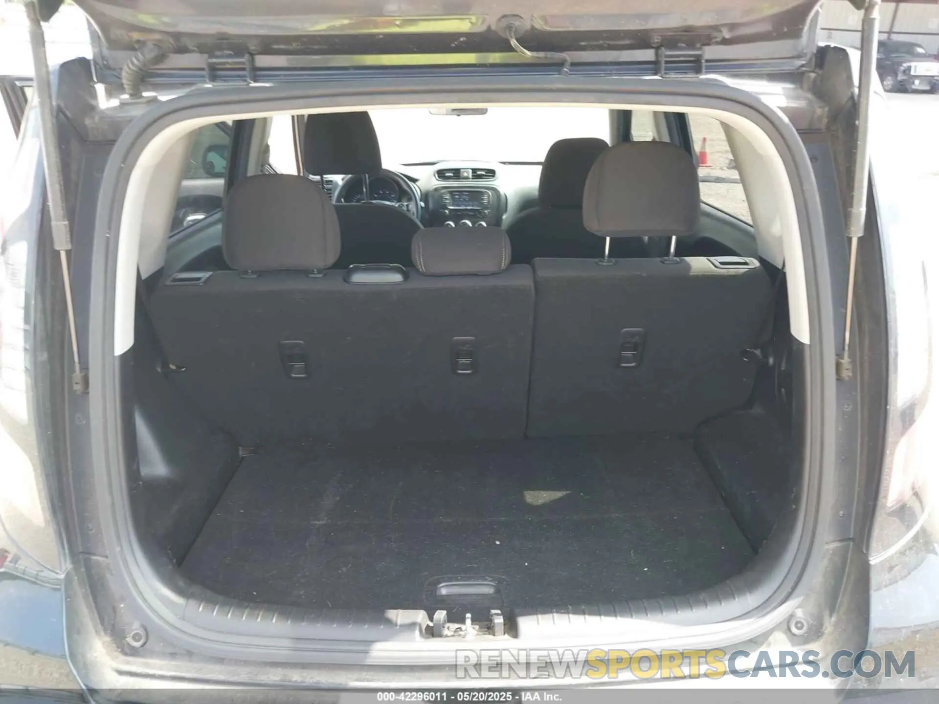 22 Photograph of a damaged car KNDJN2A24K7921343 KIA SOUL 2019