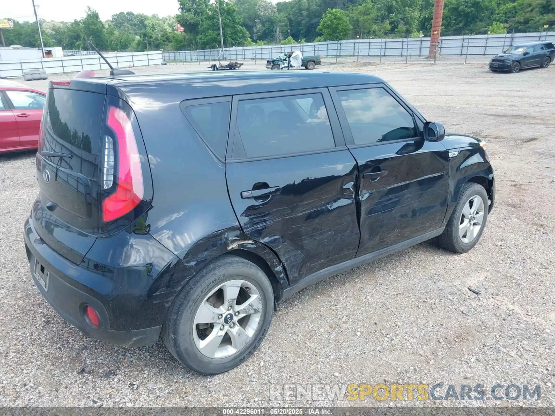 4 Photograph of a damaged car KNDJN2A24K7921343 KIA SOUL 2019