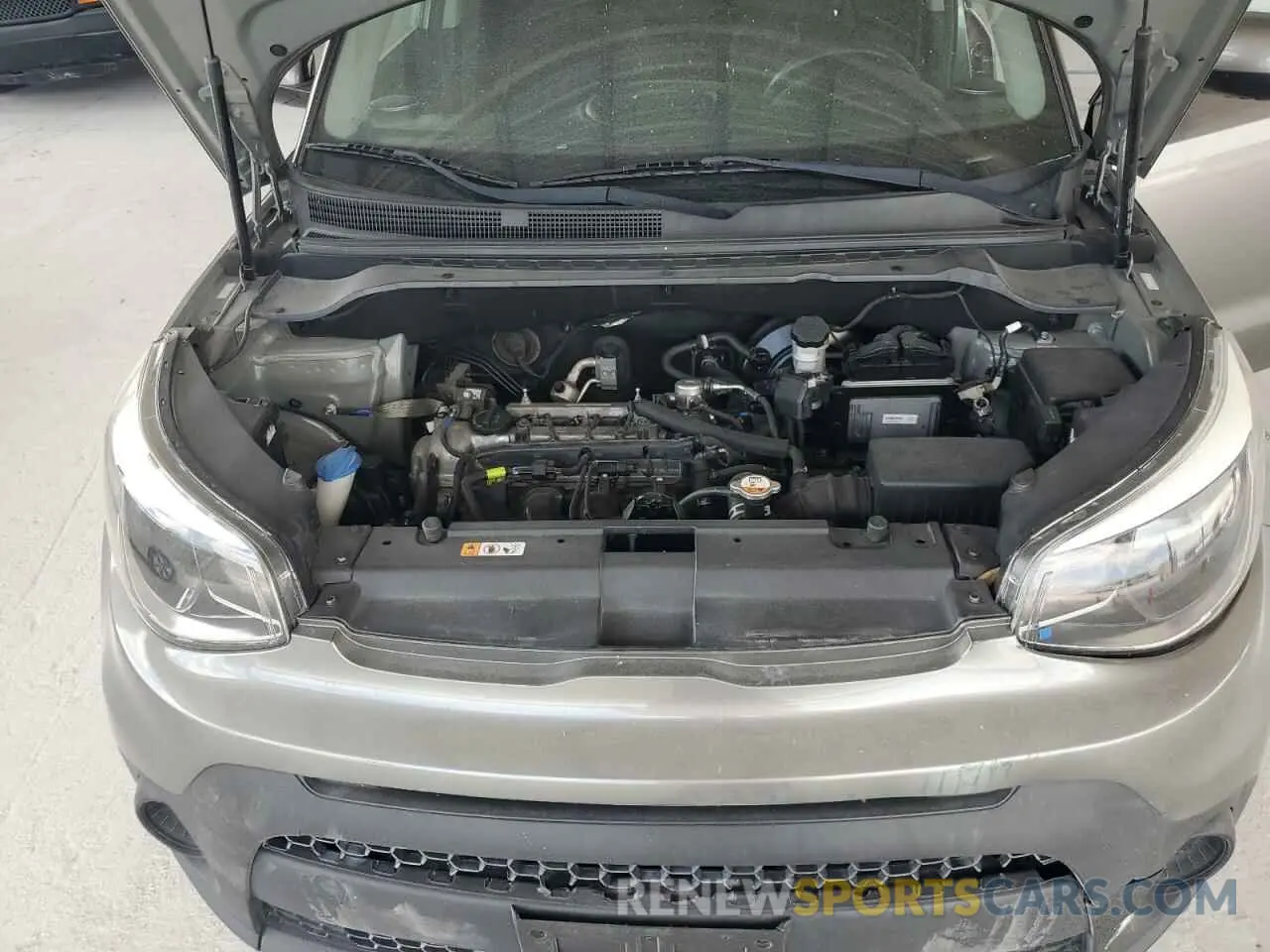 11 Photograph of a damaged car KNDJN2A25K7009921 KIA SOUL 2019