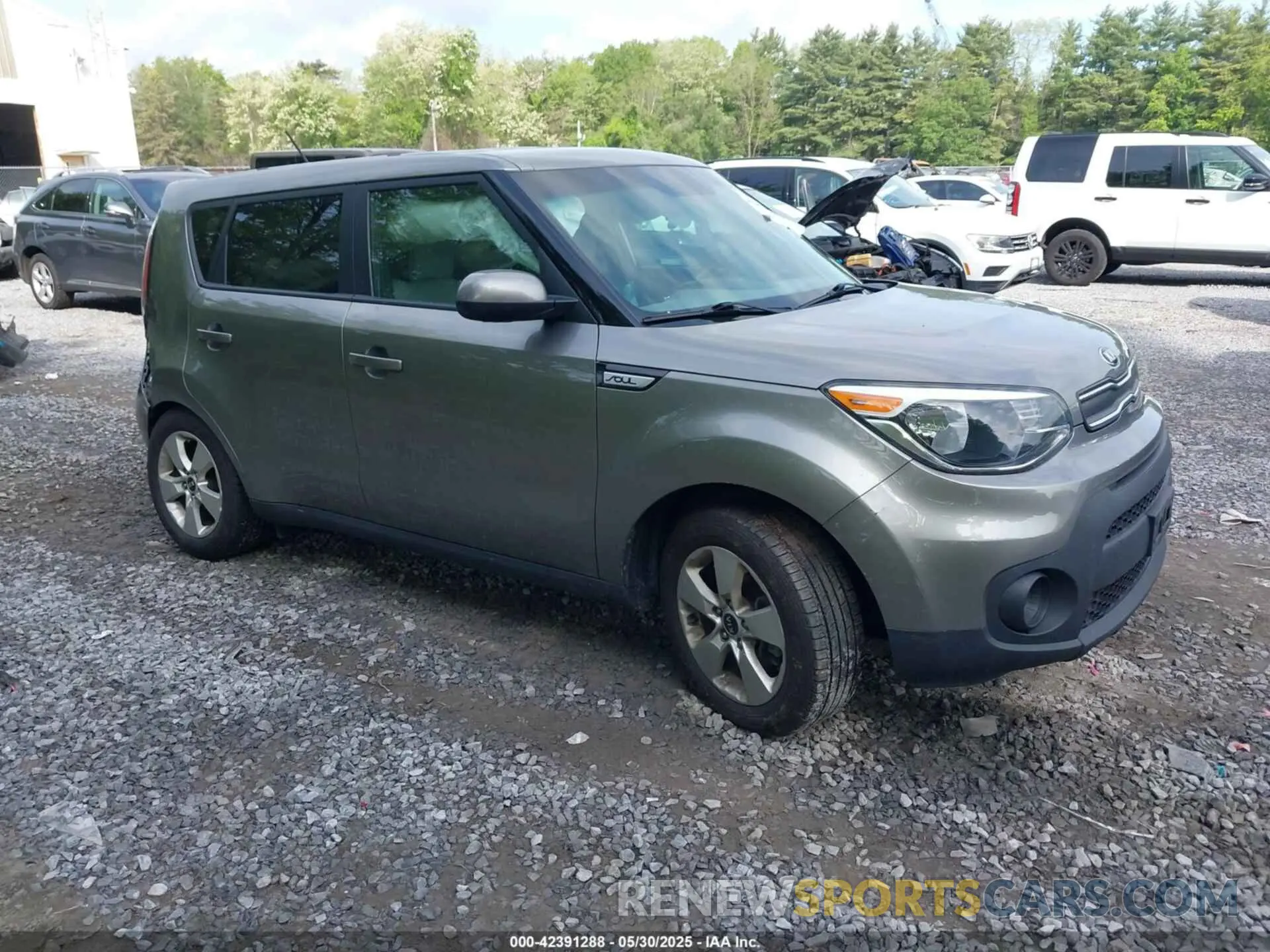 1 Photograph of a damaged car KNDJN2A25K7025648 KIA SOUL 2019