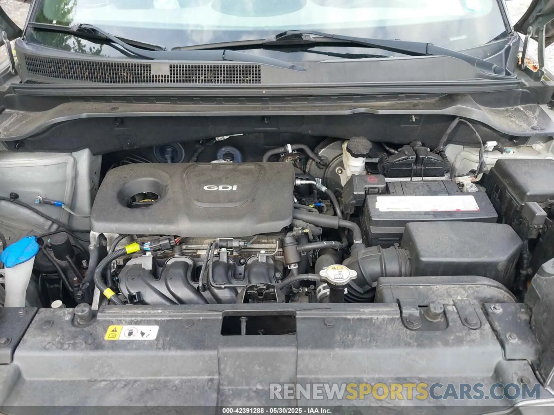 10 Photograph of a damaged car KNDJN2A25K7025648 KIA SOUL 2019