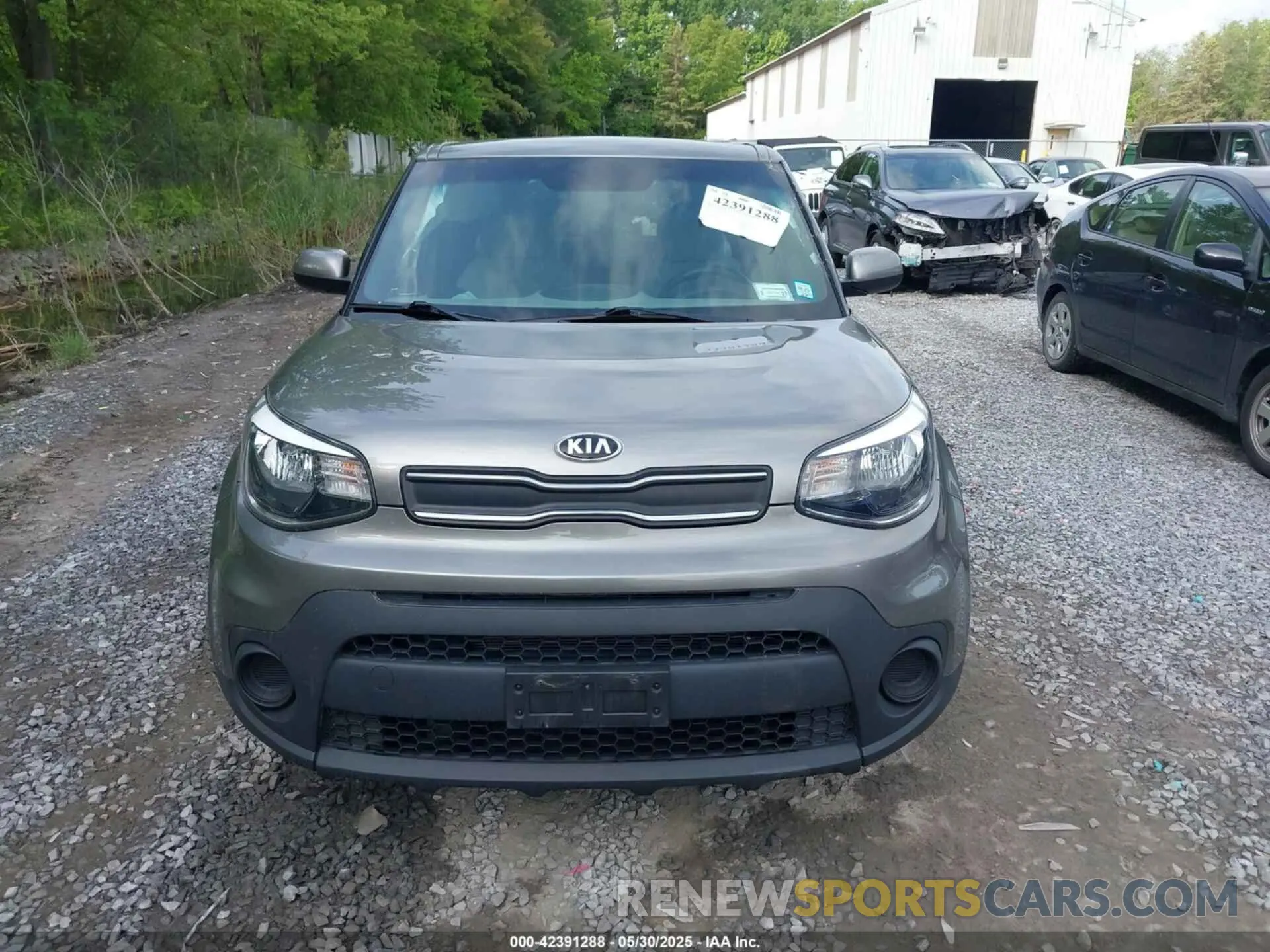 11 Photograph of a damaged car KNDJN2A25K7025648 KIA SOUL 2019