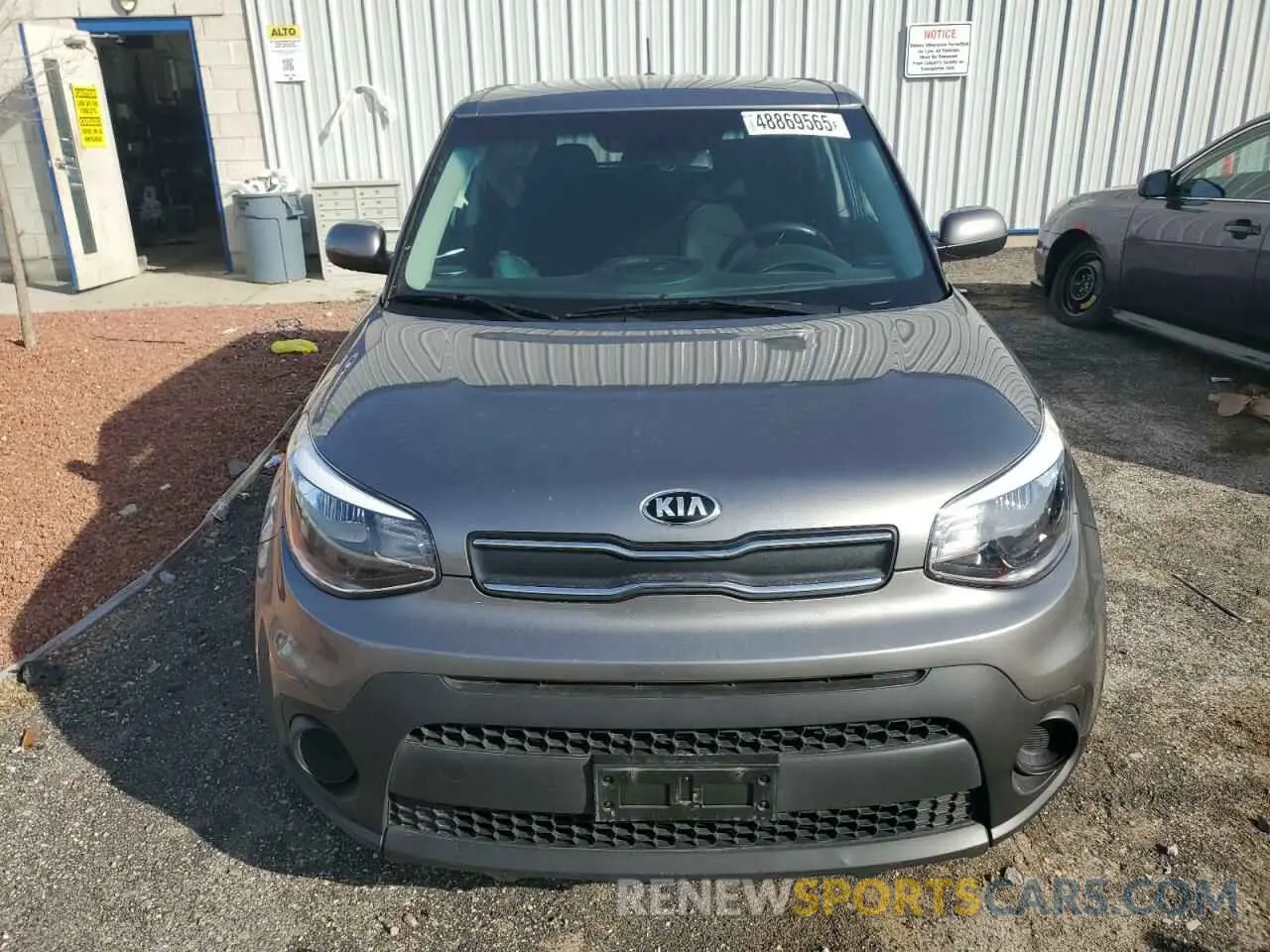 5 Photograph of a damaged car KNDJN2A25K7669568 KIA SOUL 2019