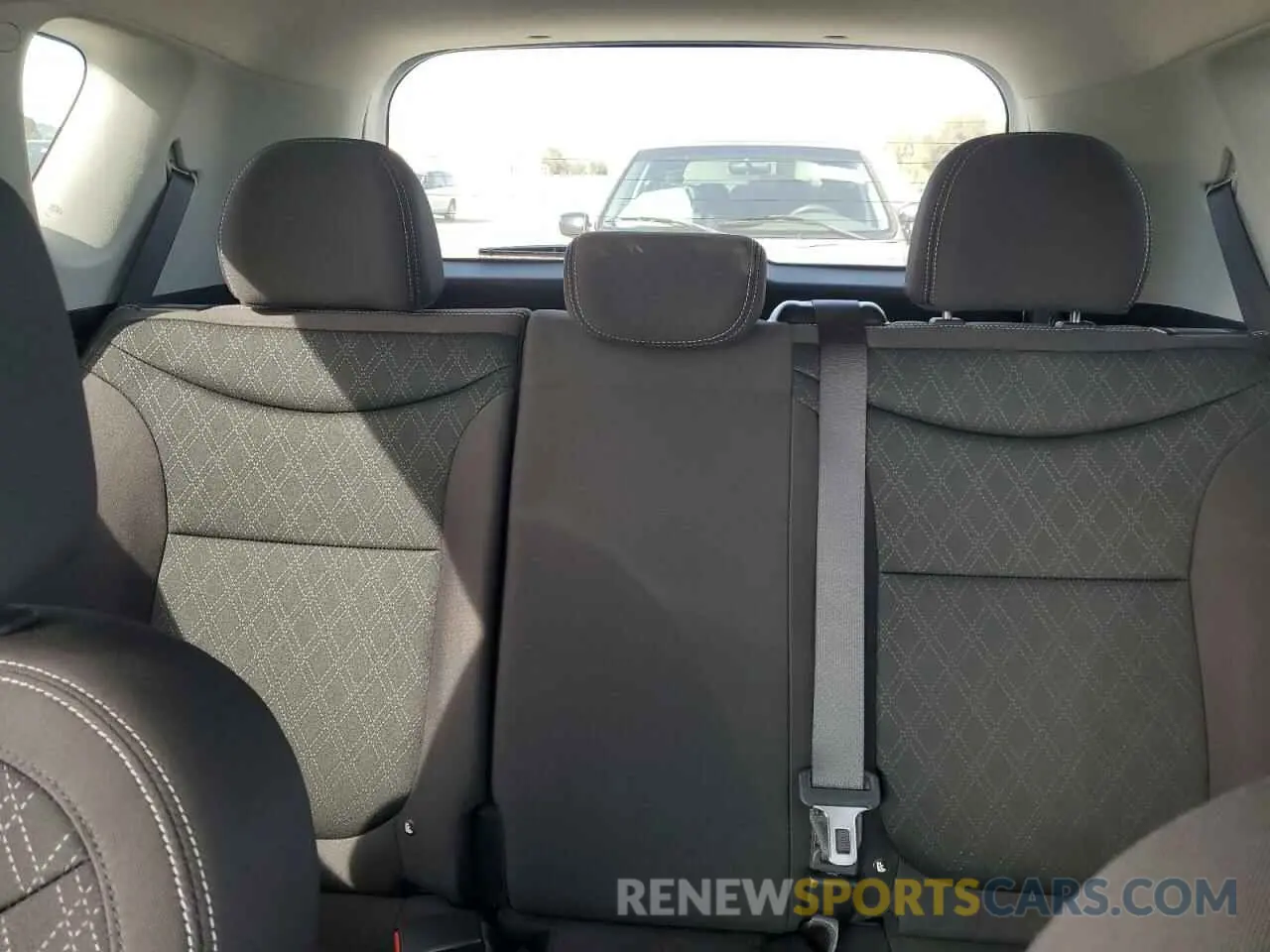 10 Photograph of a damaged car KNDJN2A25K7696477 KIA SOUL 2019