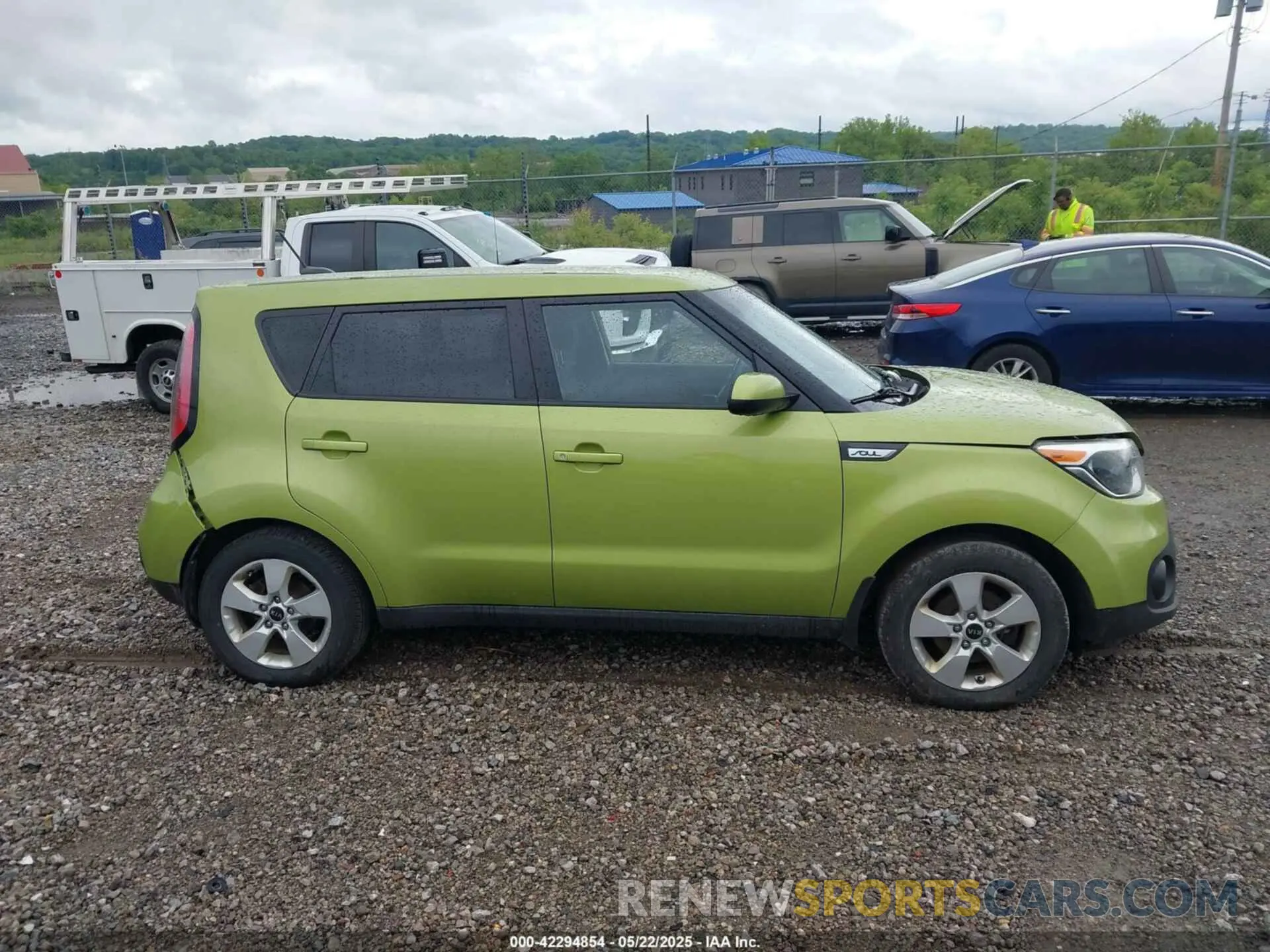 13 Photograph of a damaged car KNDJN2A25K7910206 KIA SOUL 2019