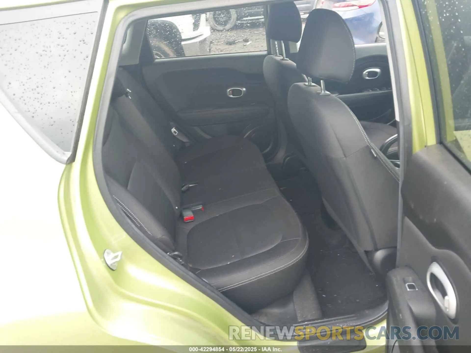 8 Photograph of a damaged car KNDJN2A25K7910206 KIA SOUL 2019