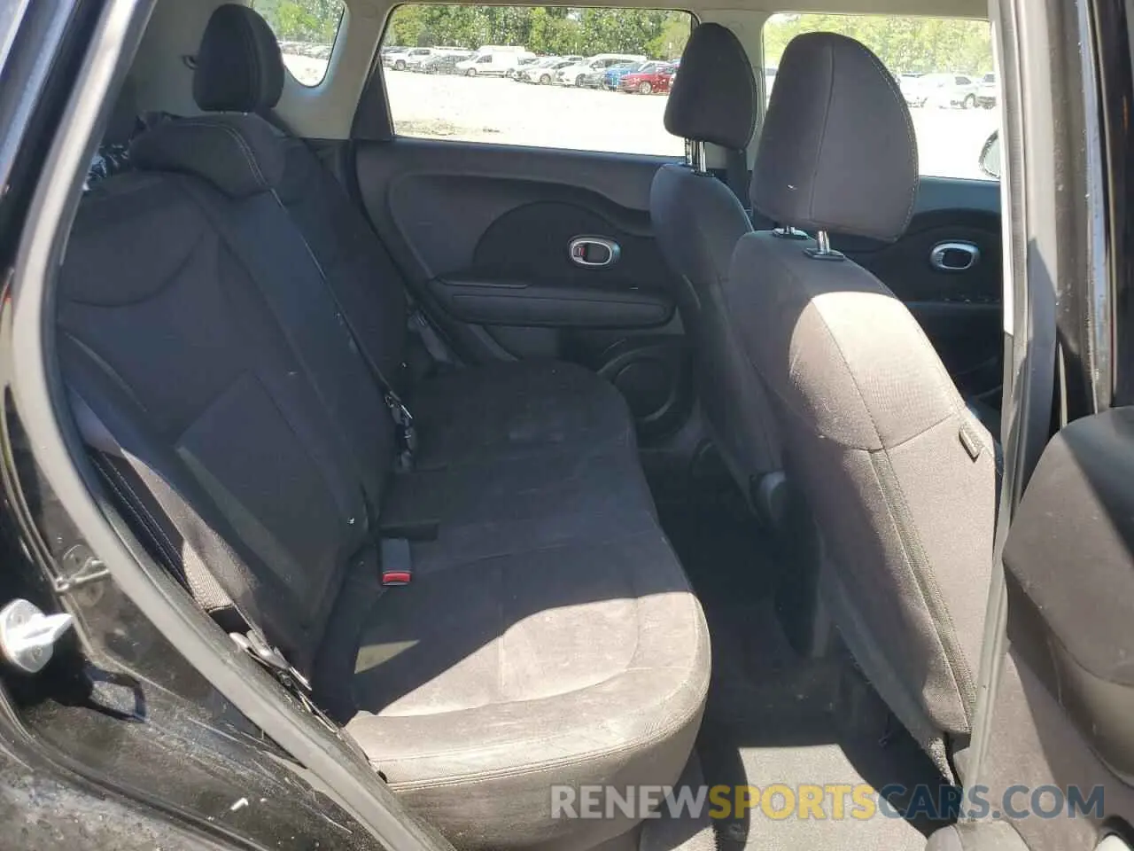10 Photograph of a damaged car KNDJN2A25K7916281 KIA SOUL 2019