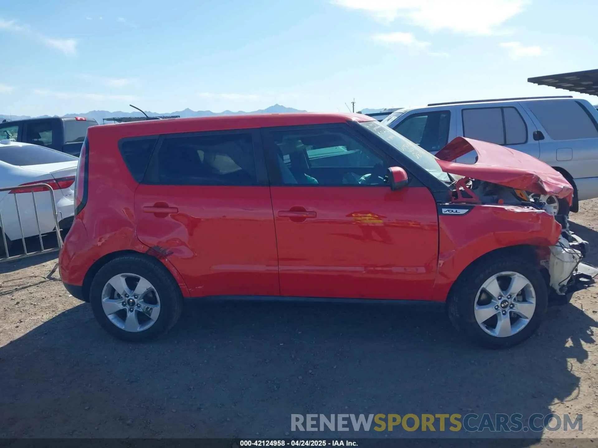 13 Photograph of a damaged car KNDJN2A26K7668364 KIA SOUL 2019