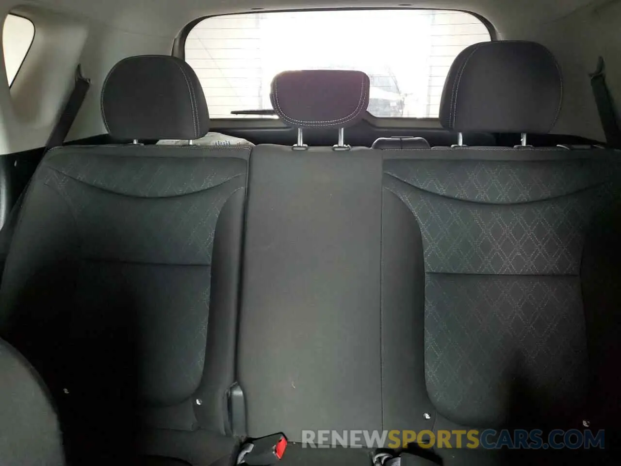 10 Photograph of a damaged car KNDJN2A26K7668932 KIA SOUL 2019