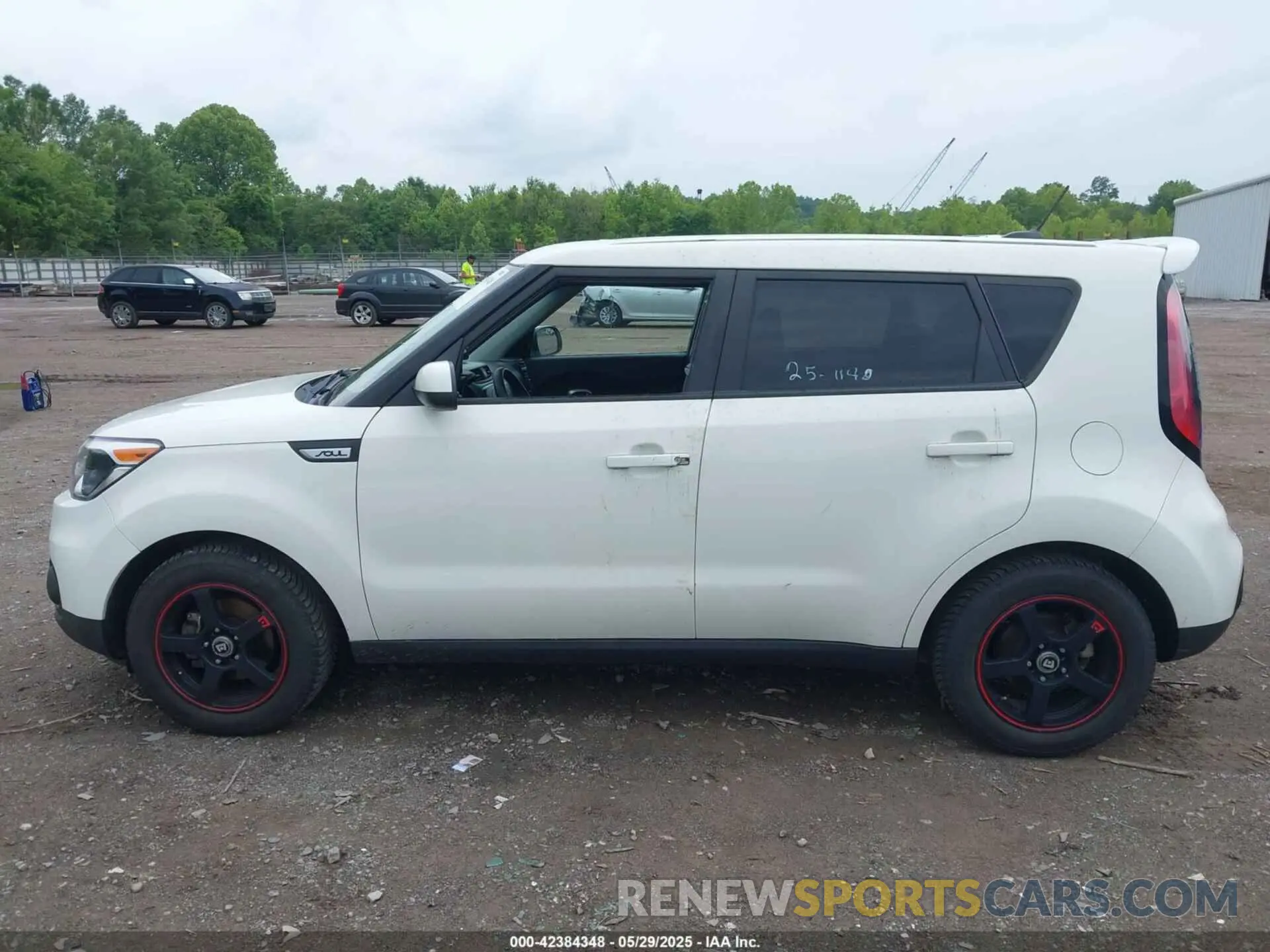 13 Photograph of a damaged car KNDJN2A26K7685777 KIA SOUL 2019