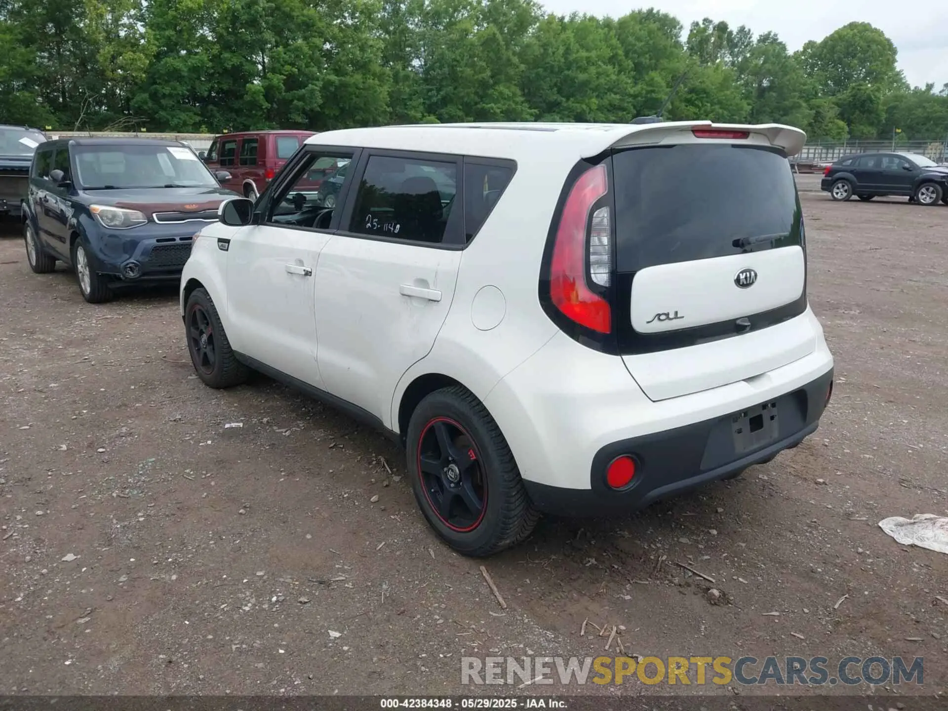 3 Photograph of a damaged car KNDJN2A26K7685777 KIA SOUL 2019