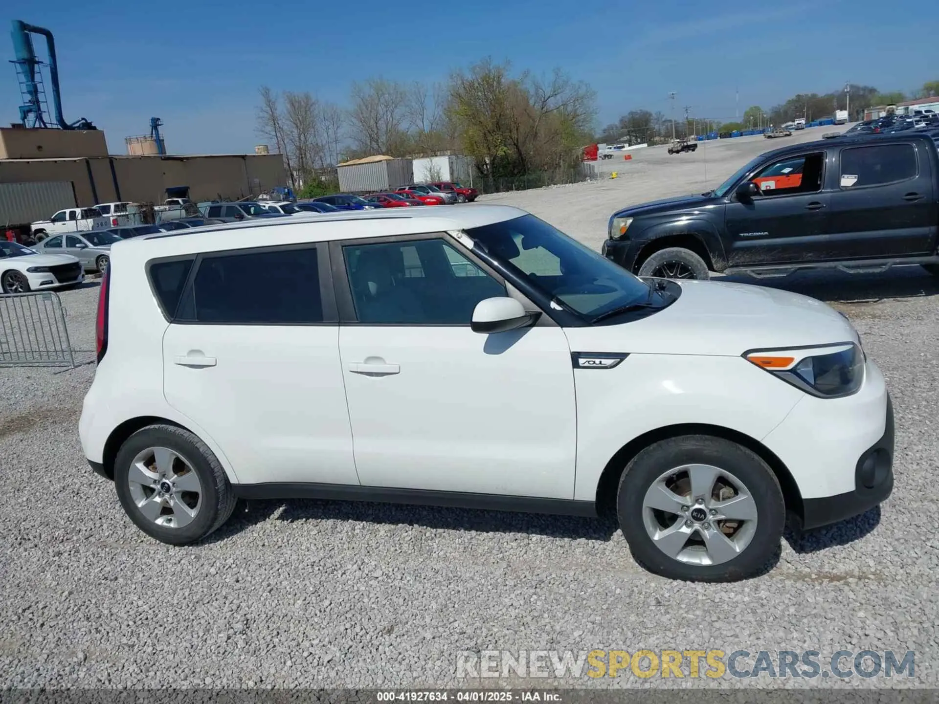 13 Photograph of a damaged car KNDJN2A26K7912417 KIA SOUL 2019