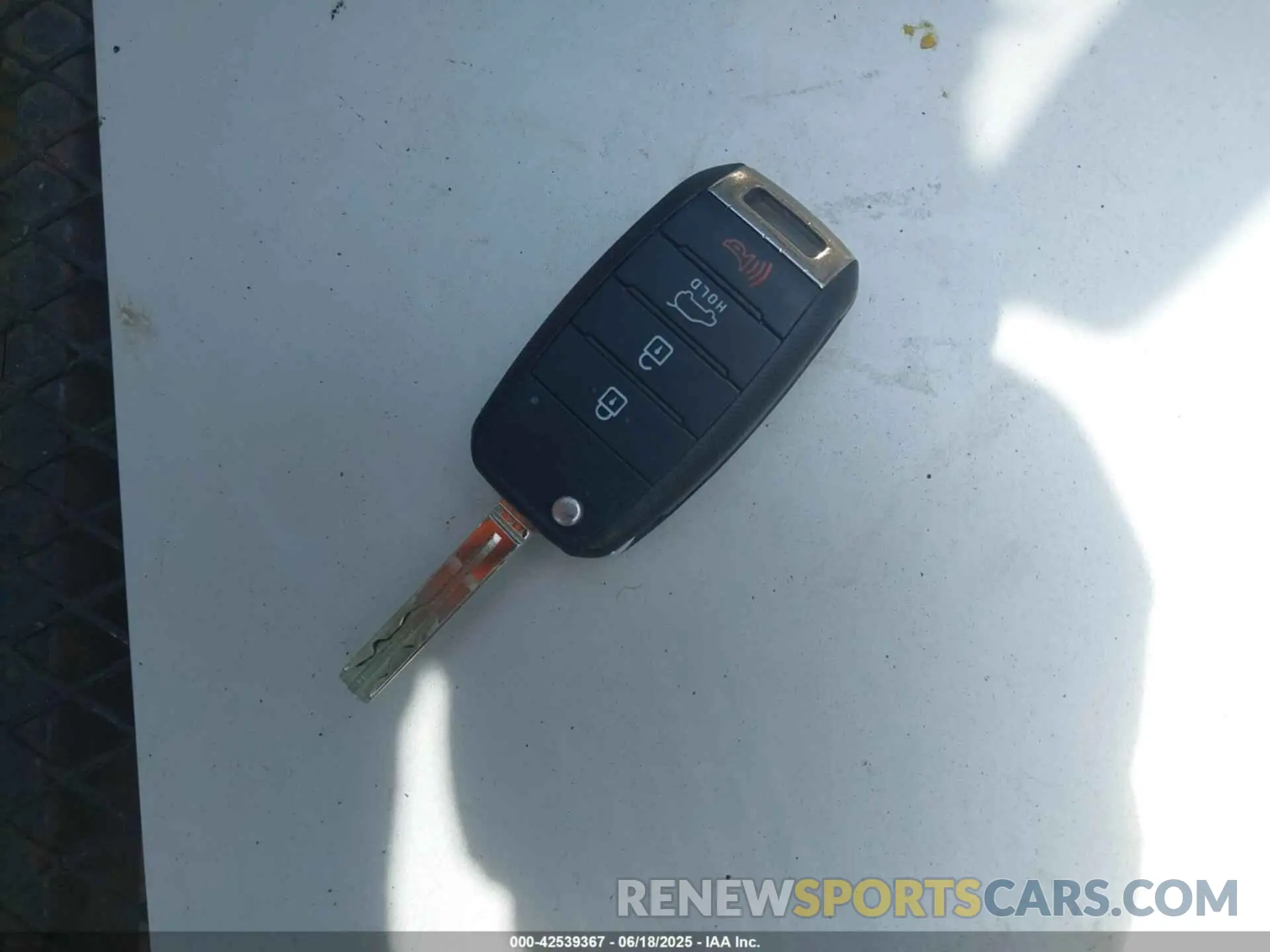 11 Photograph of a damaged car KNDJN2A26K7914183 KIA SOUL 2019
