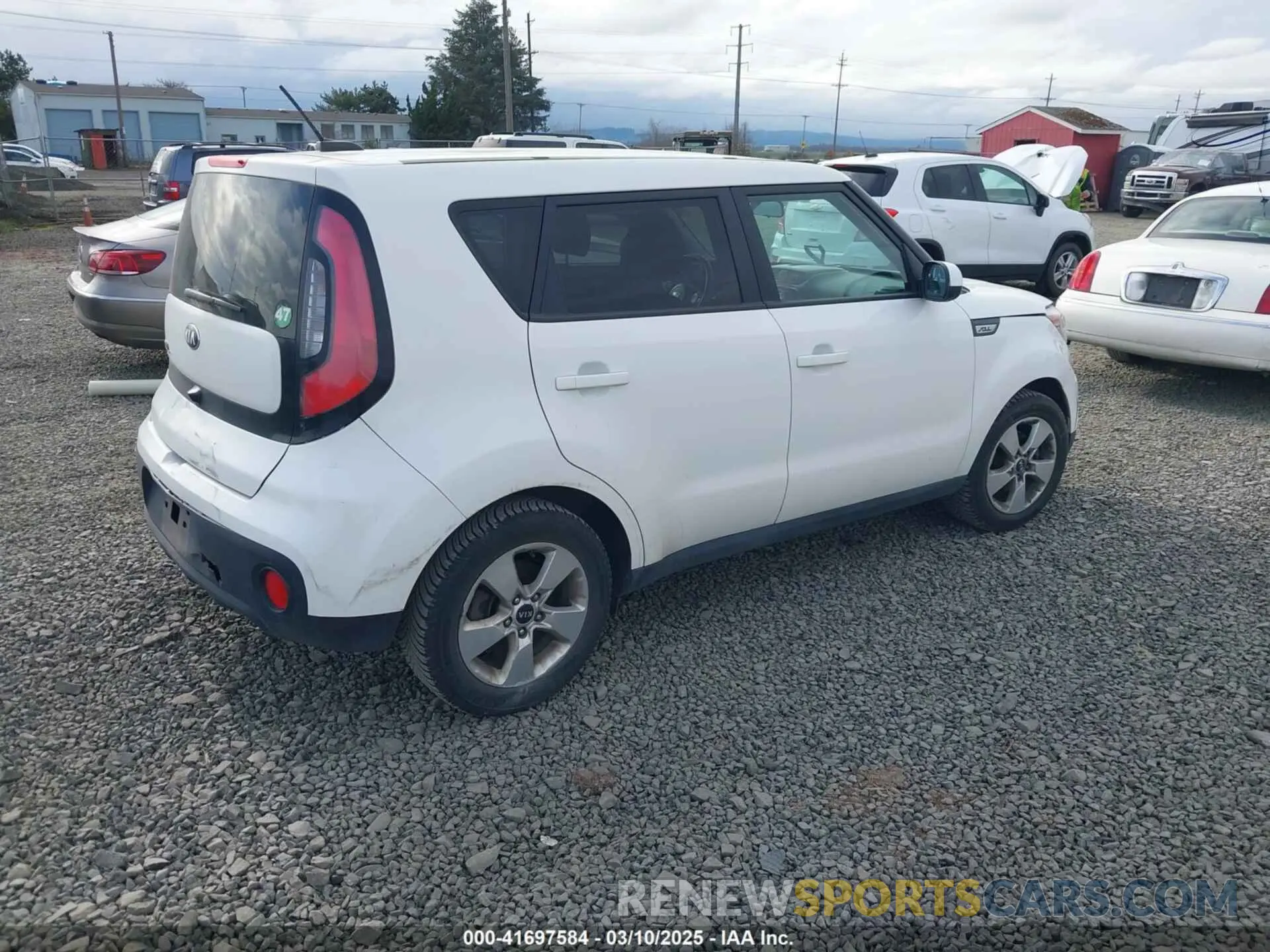 4 Photograph of a damaged car KNDJN2A27K7012643 KIA SOUL 2019