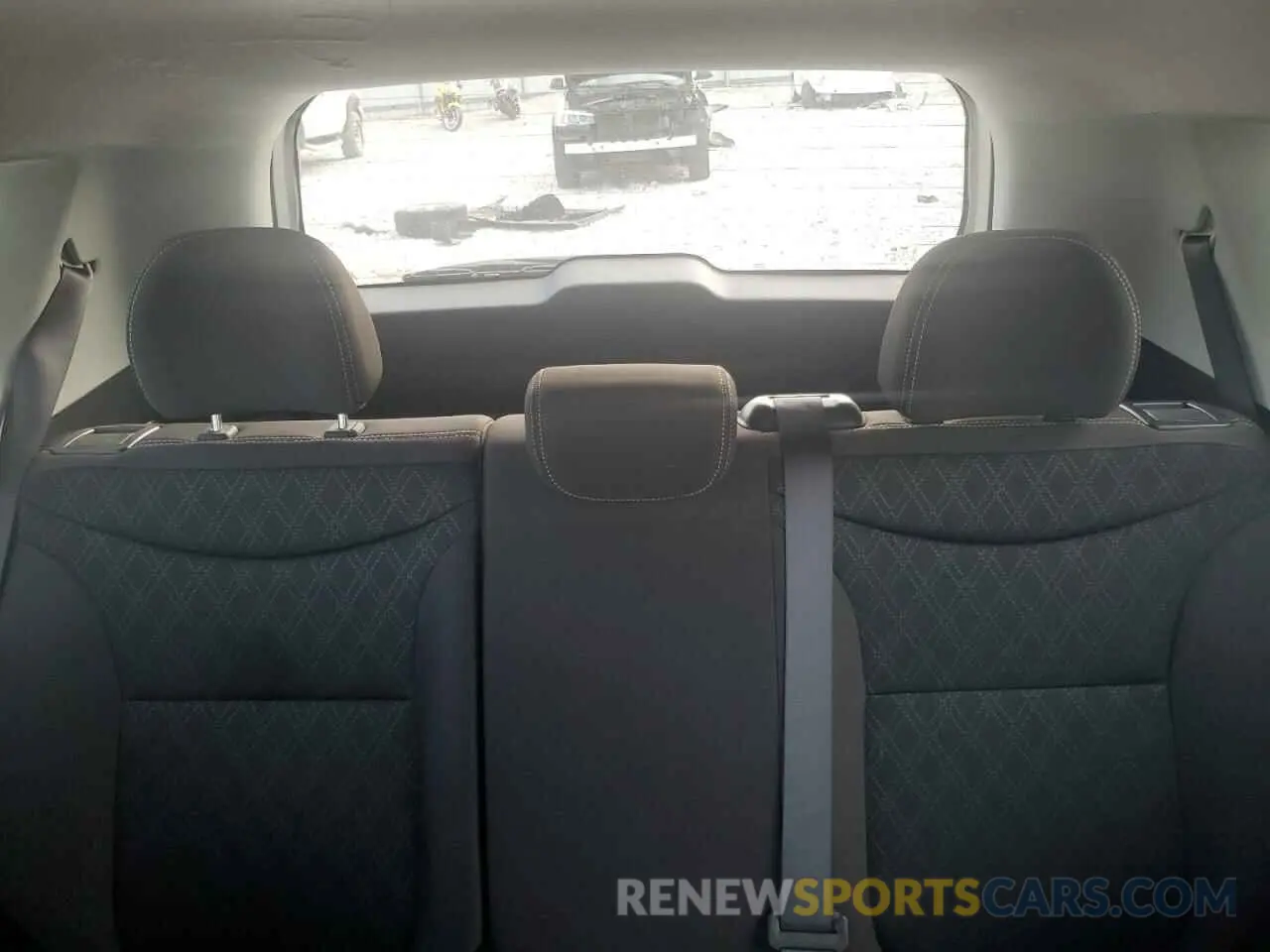 10 Photograph of a damaged car KNDJN2A27K7025358 KIA SOUL 2019