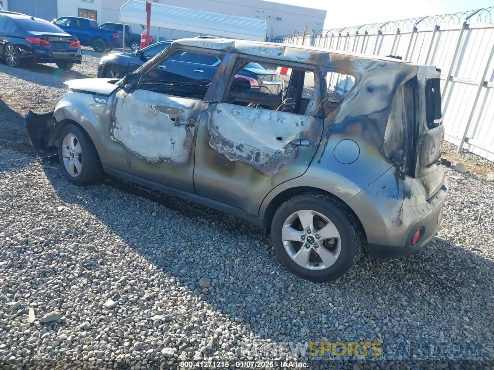 3 Photograph of a damaged car KNDJN2A27K7026171 KIA SOUL 2019