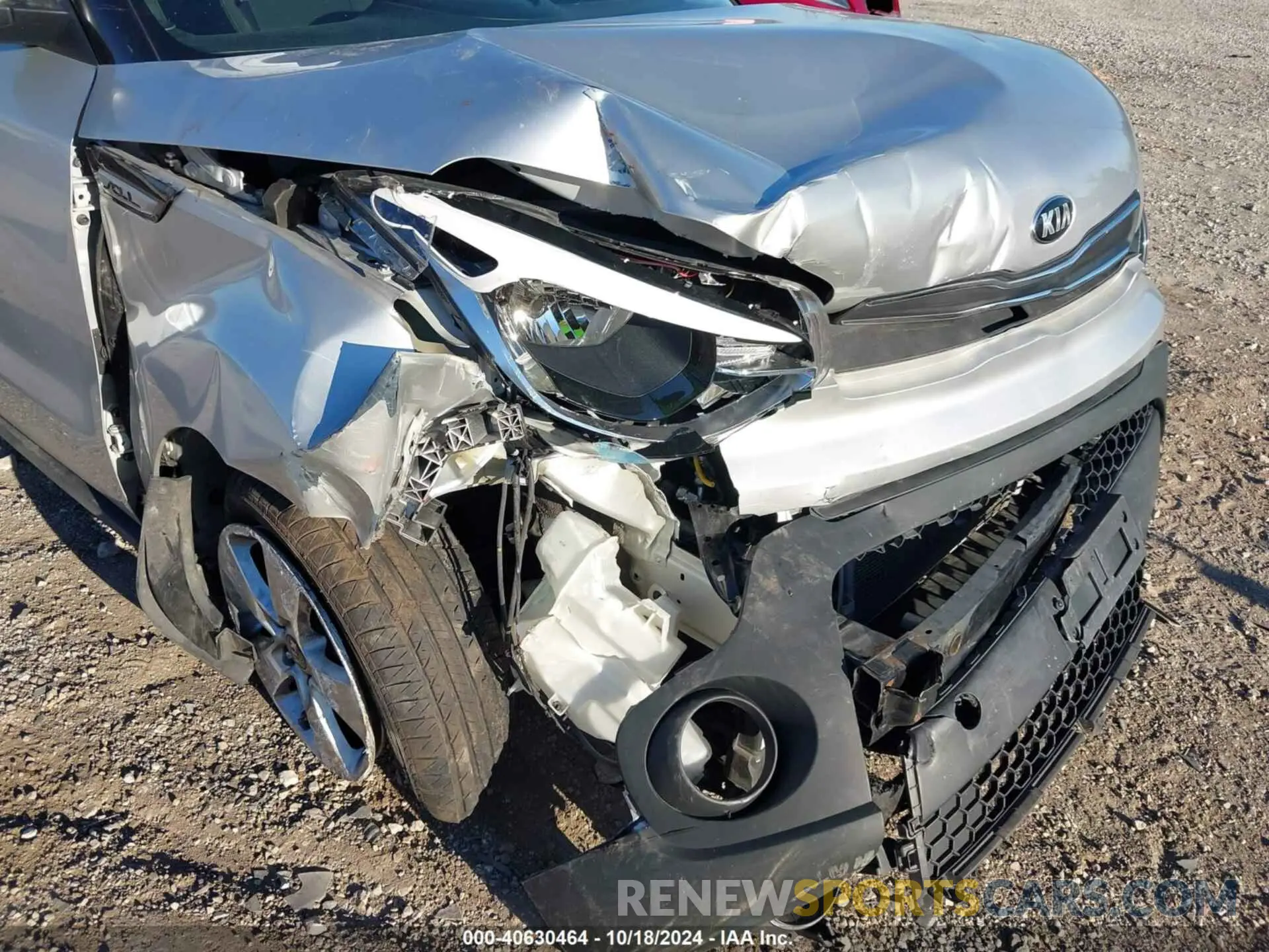 17 Photograph of a damaged car KNDJN2A27K7656644 KIA SOUL 2019