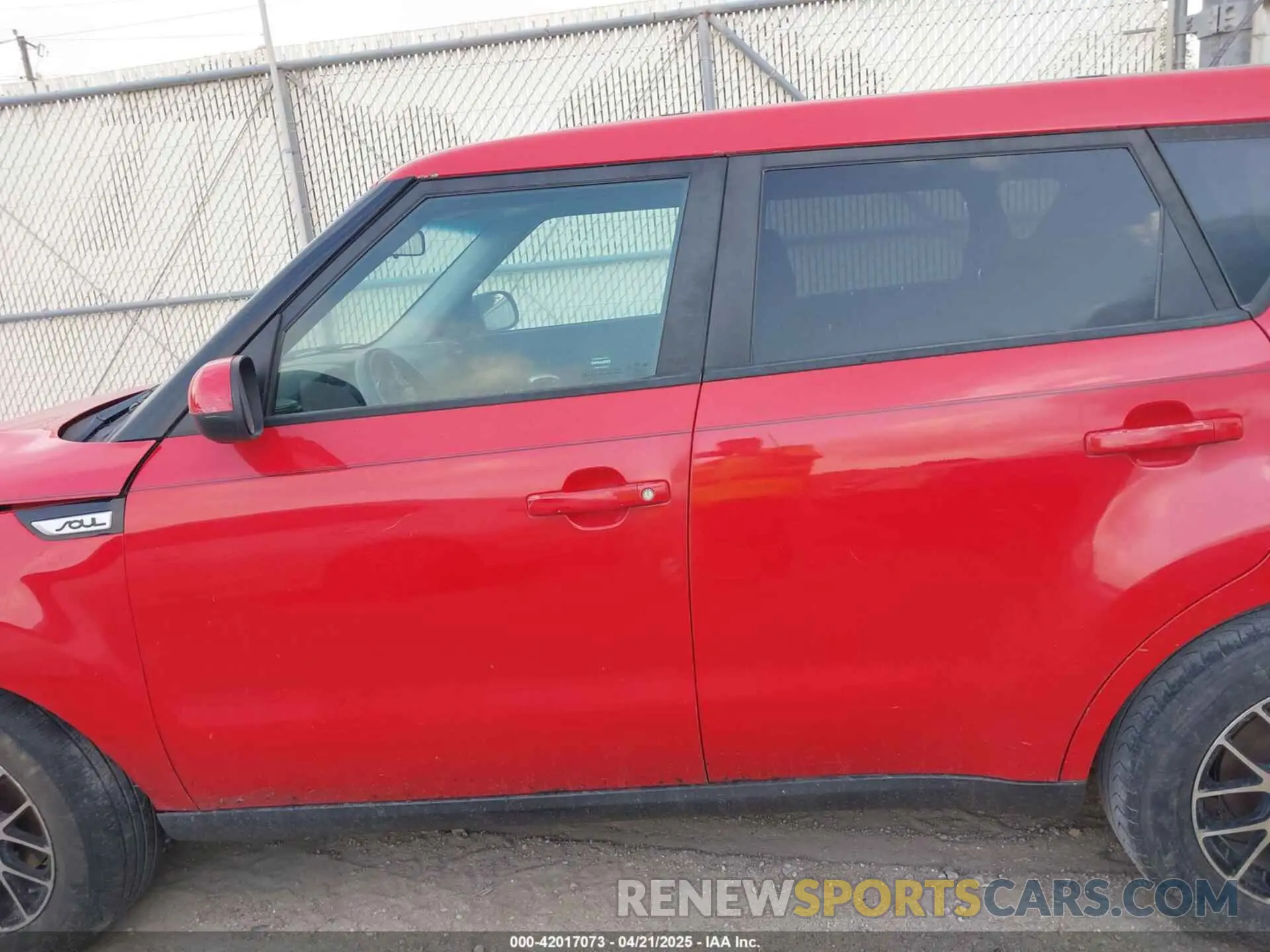14 Photograph of a damaged car KNDJN2A27K7669359 KIA SOUL 2019