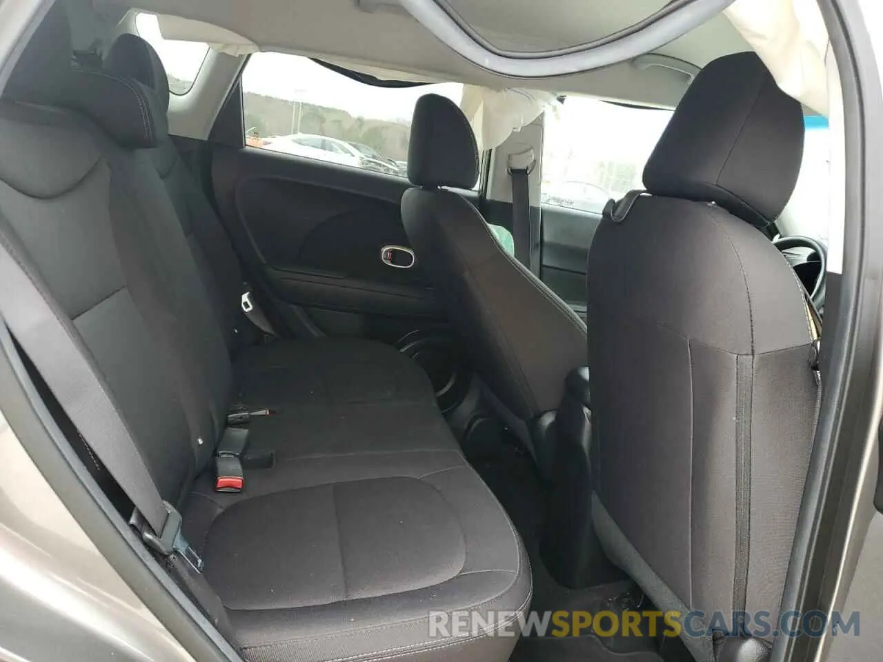 12 Photograph of a damaged car KNDJN2A27K7671712 KIA SOUL 2019