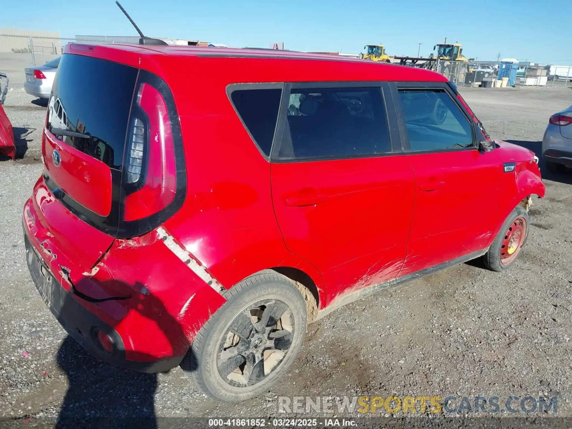 4 Photograph of a damaged car KNDJN2A27K7680779 KIA SOUL 2019