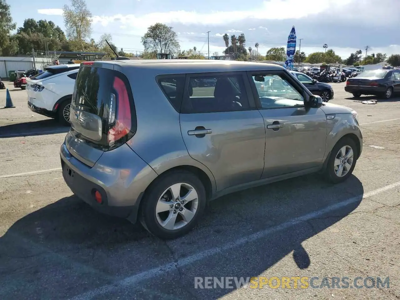 3 Photograph of a damaged car KNDJN2A27K7693273 KIA SOUL 2019