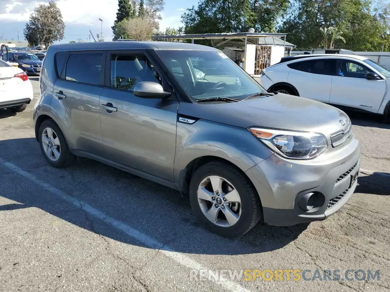 4 Photograph of a damaged car KNDJN2A27K7693273 KIA SOUL 2019