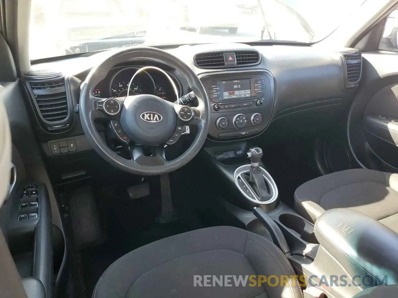 8 Photograph of a damaged car KNDJN2A27K7693273 KIA SOUL 2019