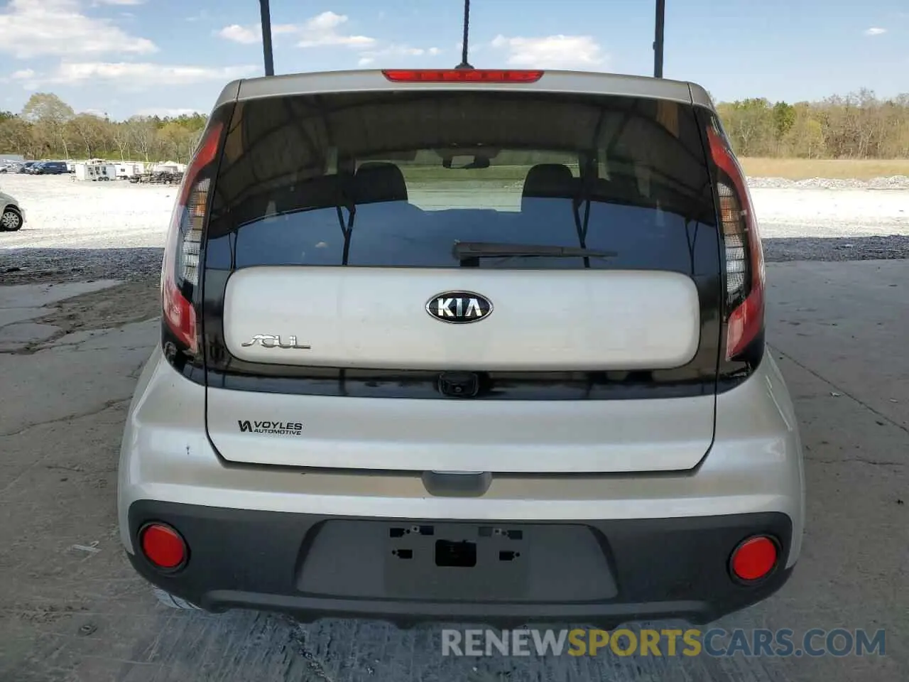 6 Photograph of a damaged car KNDJN2A28K7002798 KIA SOUL 2019