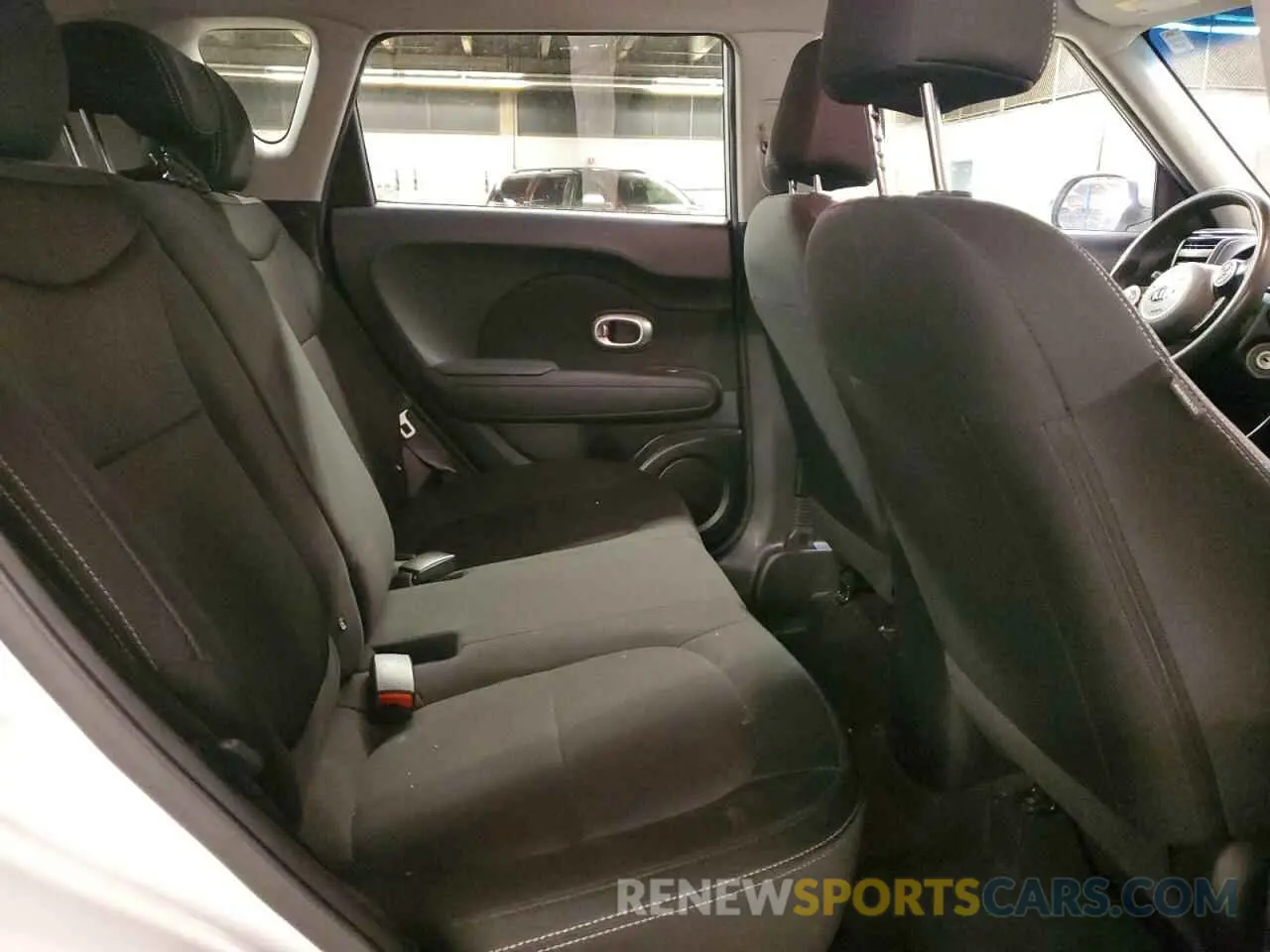 10 Photograph of a damaged car KNDJN2A28K7010710 KIA SOUL 2019